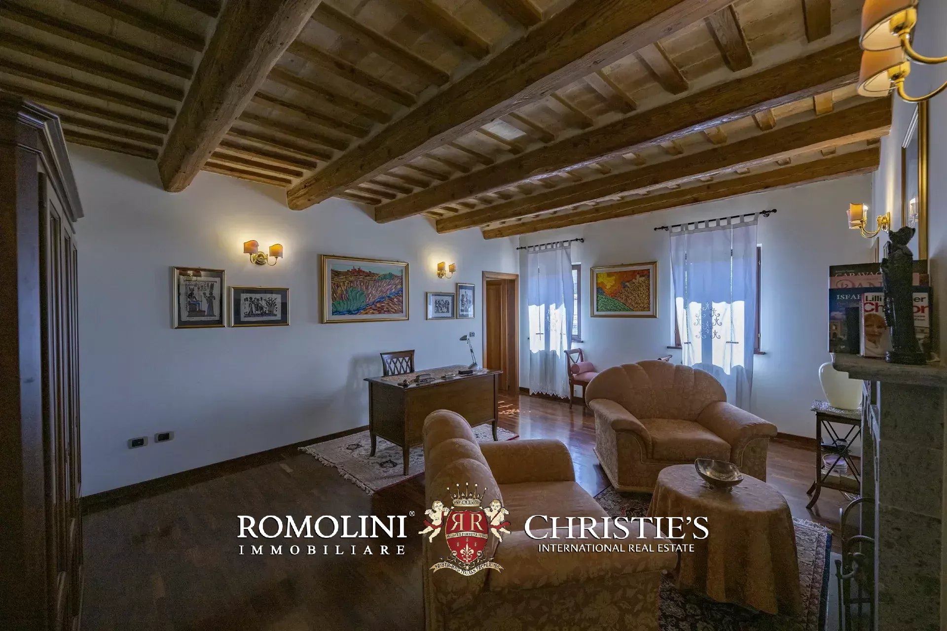 4 Bedroom Villa/Townhouse's Image 38