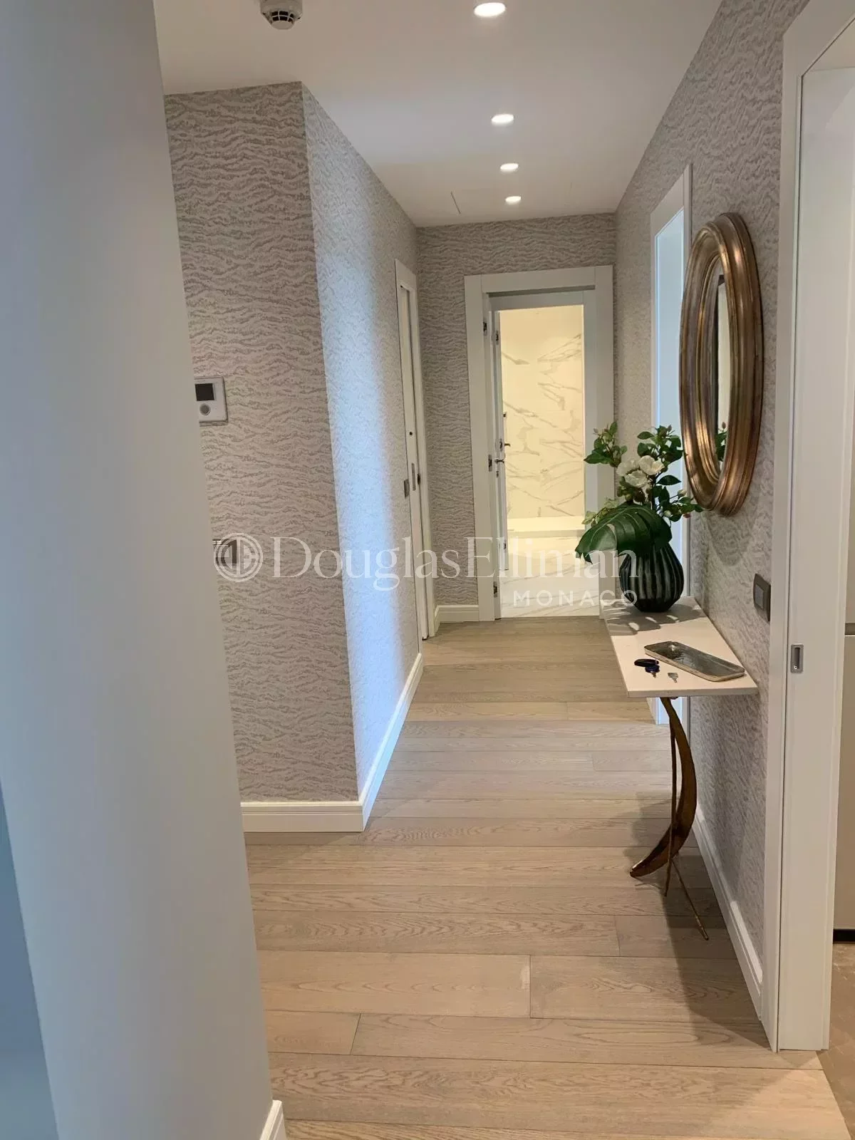 Monaco – Fontvieille – Luxueux appartement rénové - Image nᵒ3