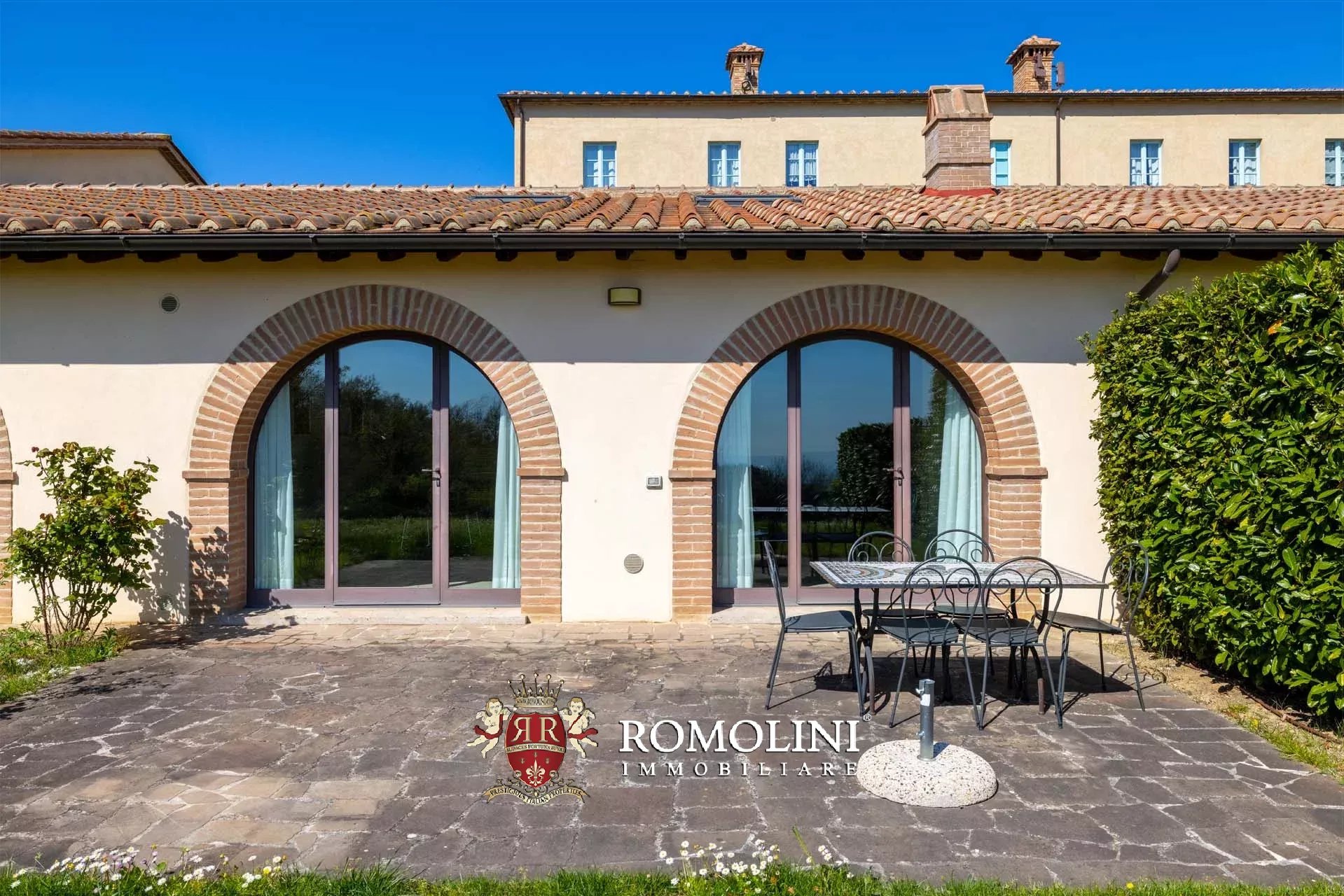 LUXUSANLAGE MIT 19 WOHNUNGEN IN DER TOSKANA, VAL D'ORCIA