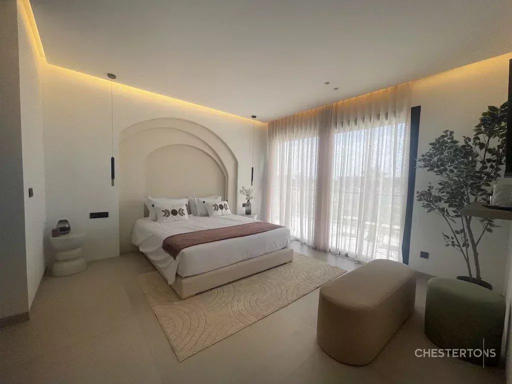  Image of Villa - 5 Bedrooms for Sale in Marrakech-Ménara-Marrakech-Morocco, Image 11