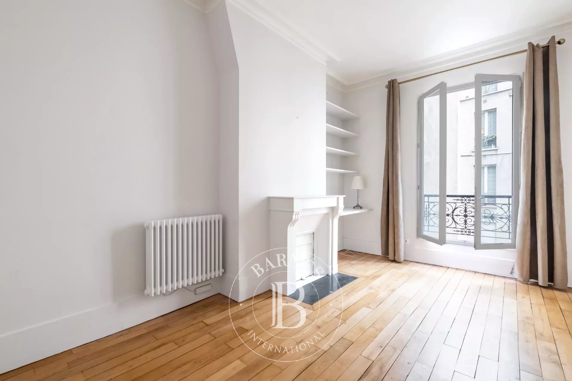 Daire Paris 10ème - picture 6