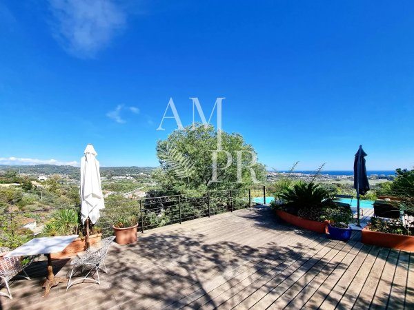 Modern Family Estate in Mandelieu with Panoramic Sea Views — photo 3