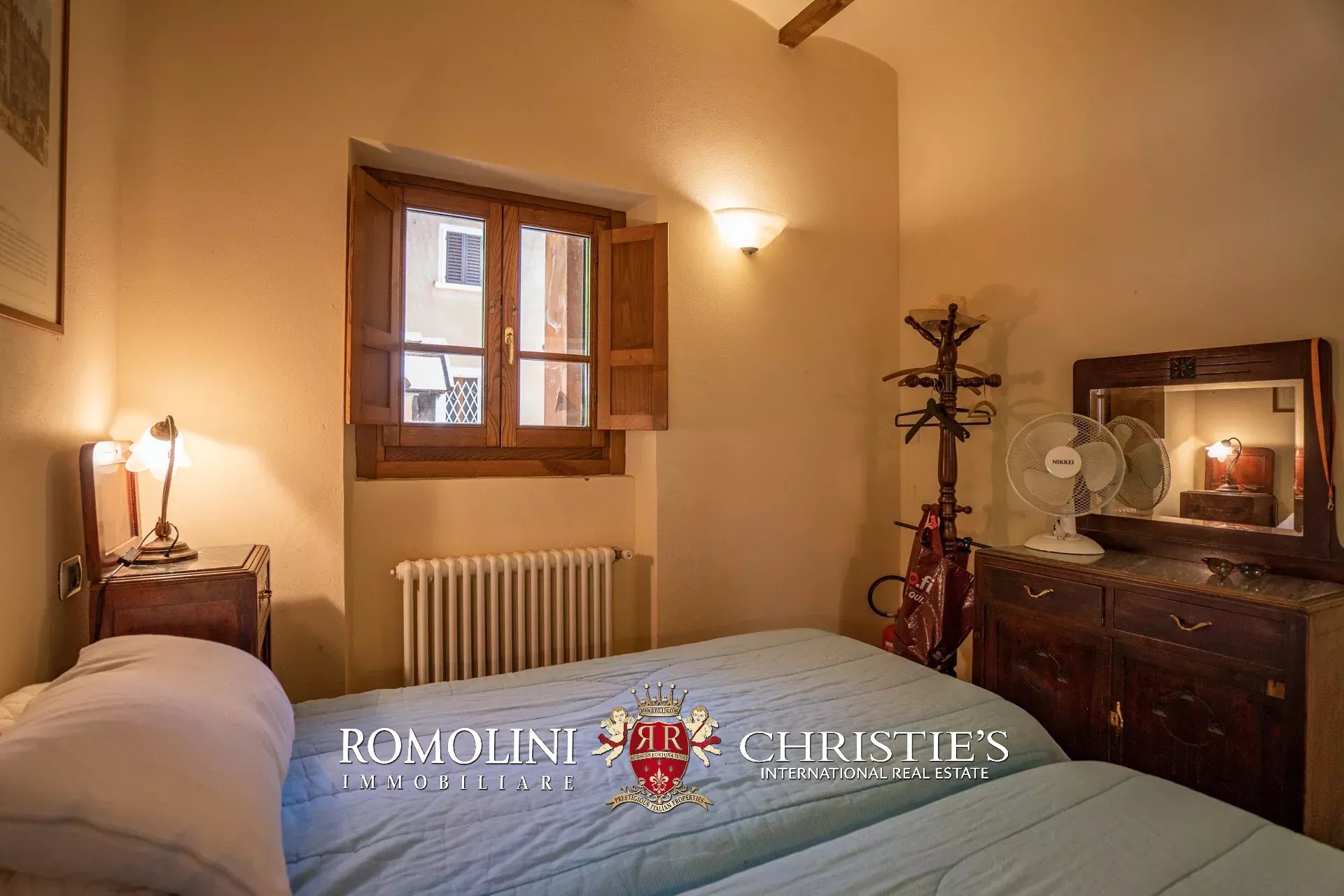 8 Bedroom Villa/Townhouse's Image 102