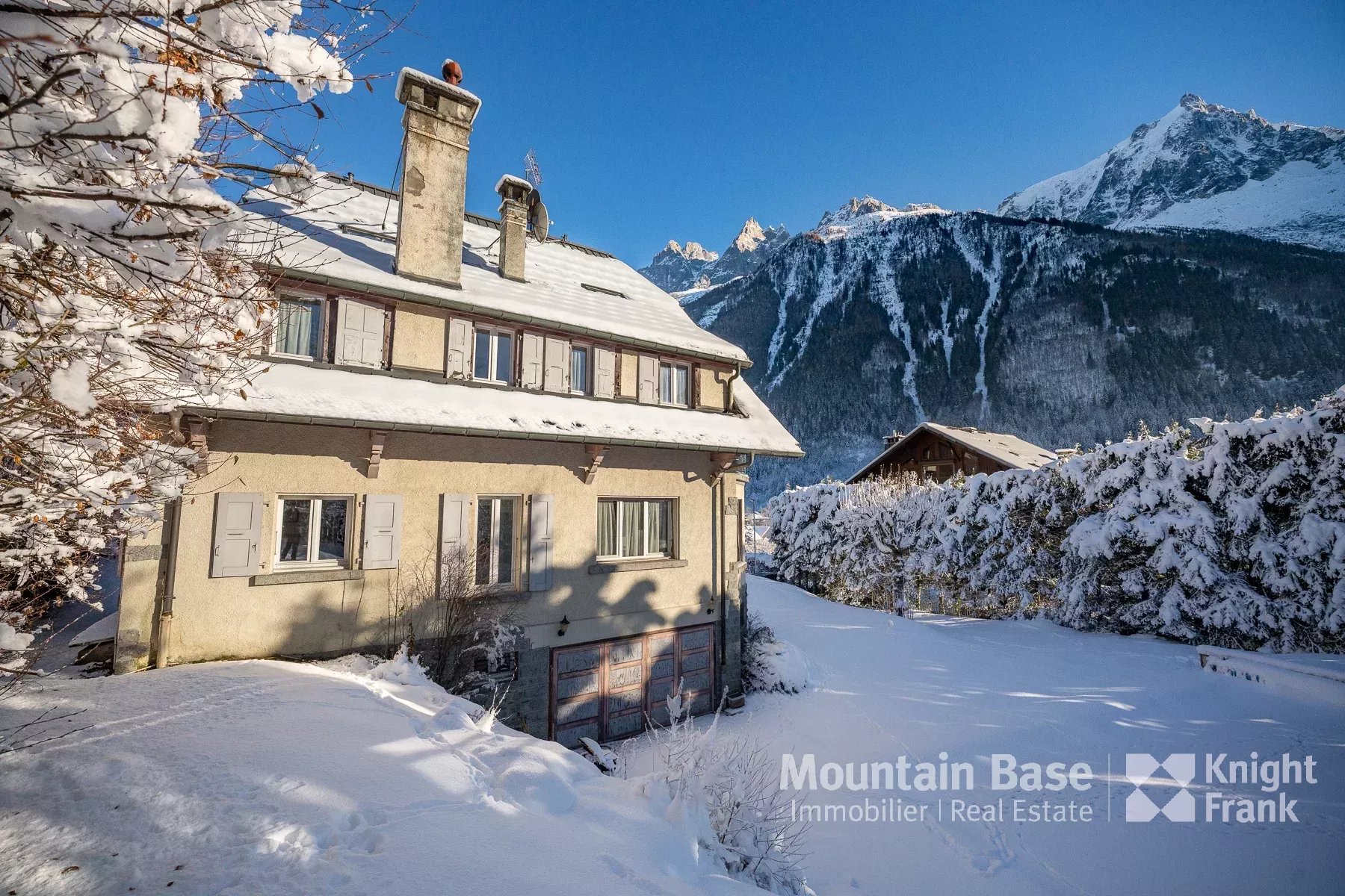 Photo of 1920s period-style, 6-bedroom house with pool in central Chamonix