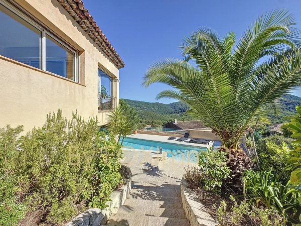 Villa panoramic sea view, quiet, pool in Les Adrets — photo 6