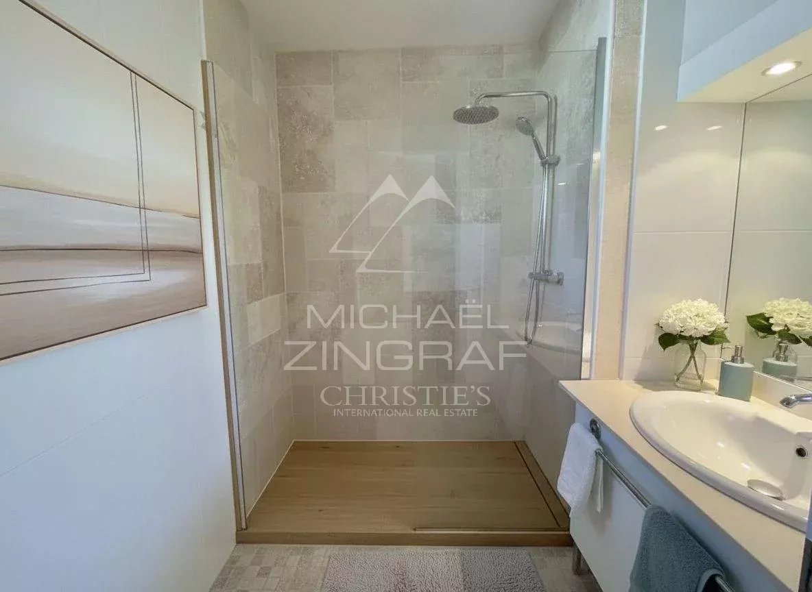 2 Bedroom Apartment/Flat's Image 4
