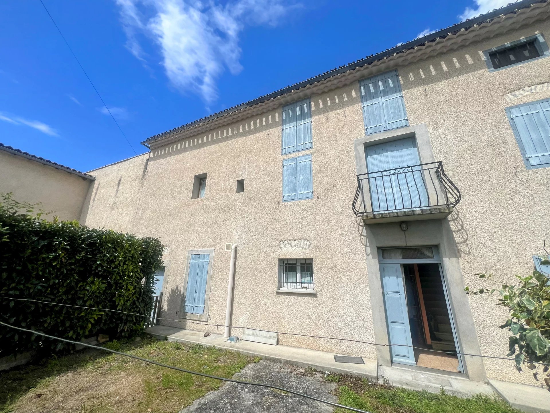 Ancien Corps de Ferme à rénover et possibilité de revenus - Limoux