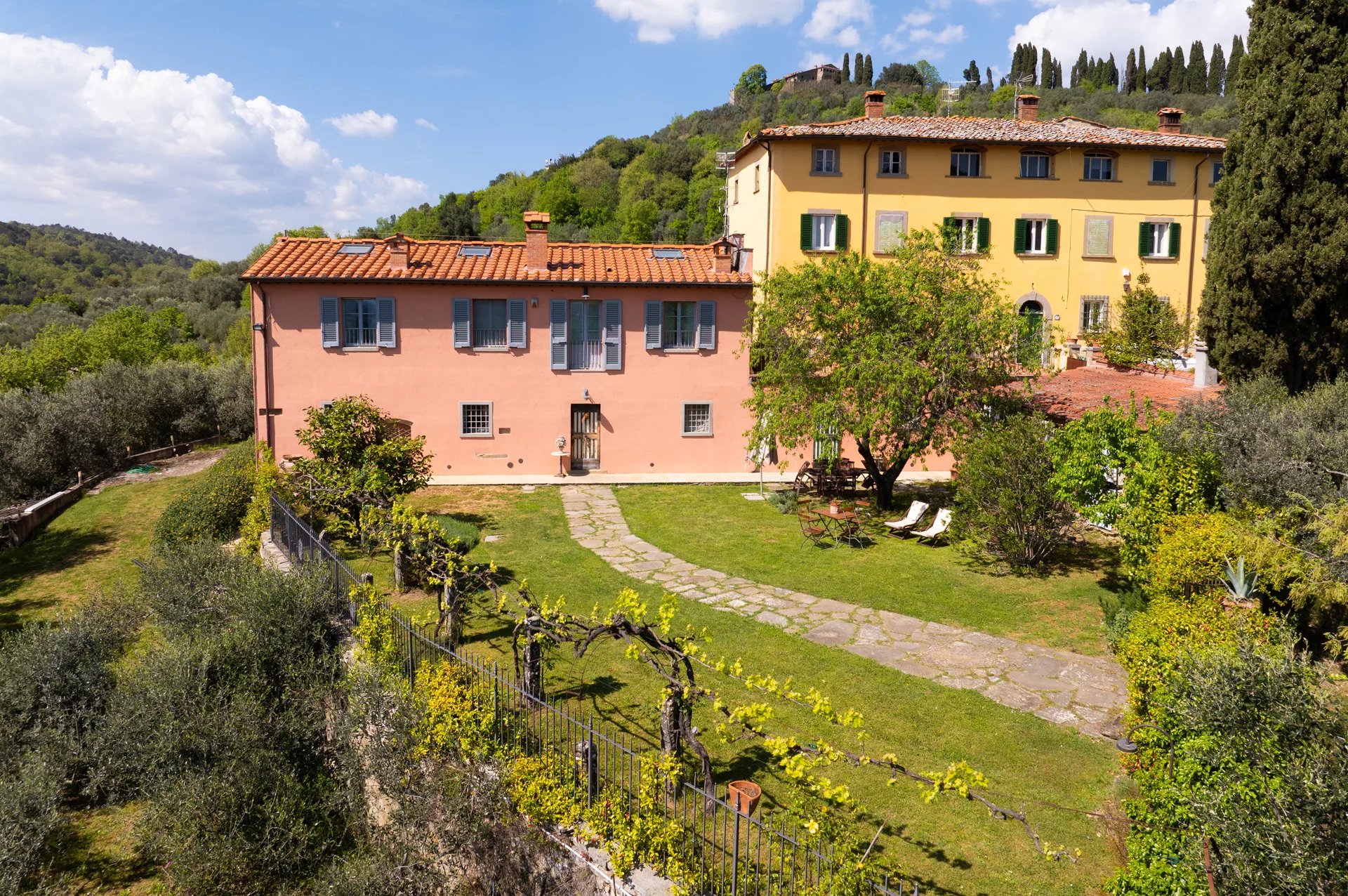 EX MULINO RISTRUTTURATO IN VENDITA AD AREZZO, TOSCANA