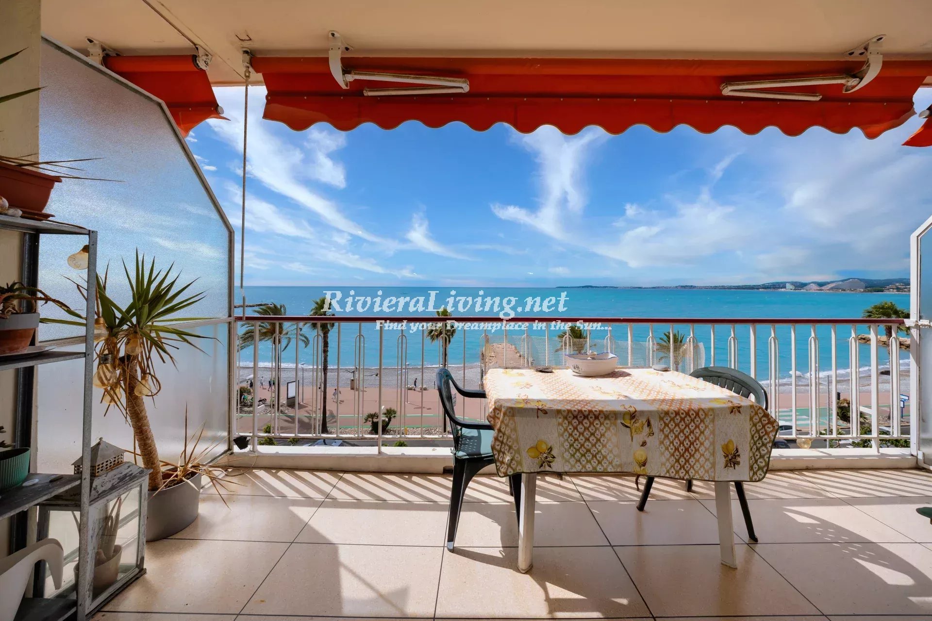 CROS DE CAGNES - 2/3 PIECES EN FRONT DE MER