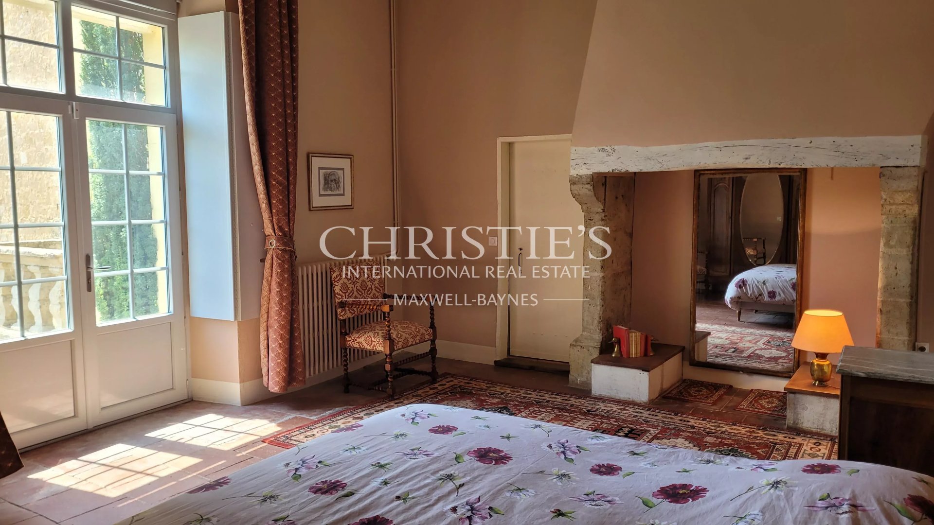 3 Bedroom Chateau's Image 8
