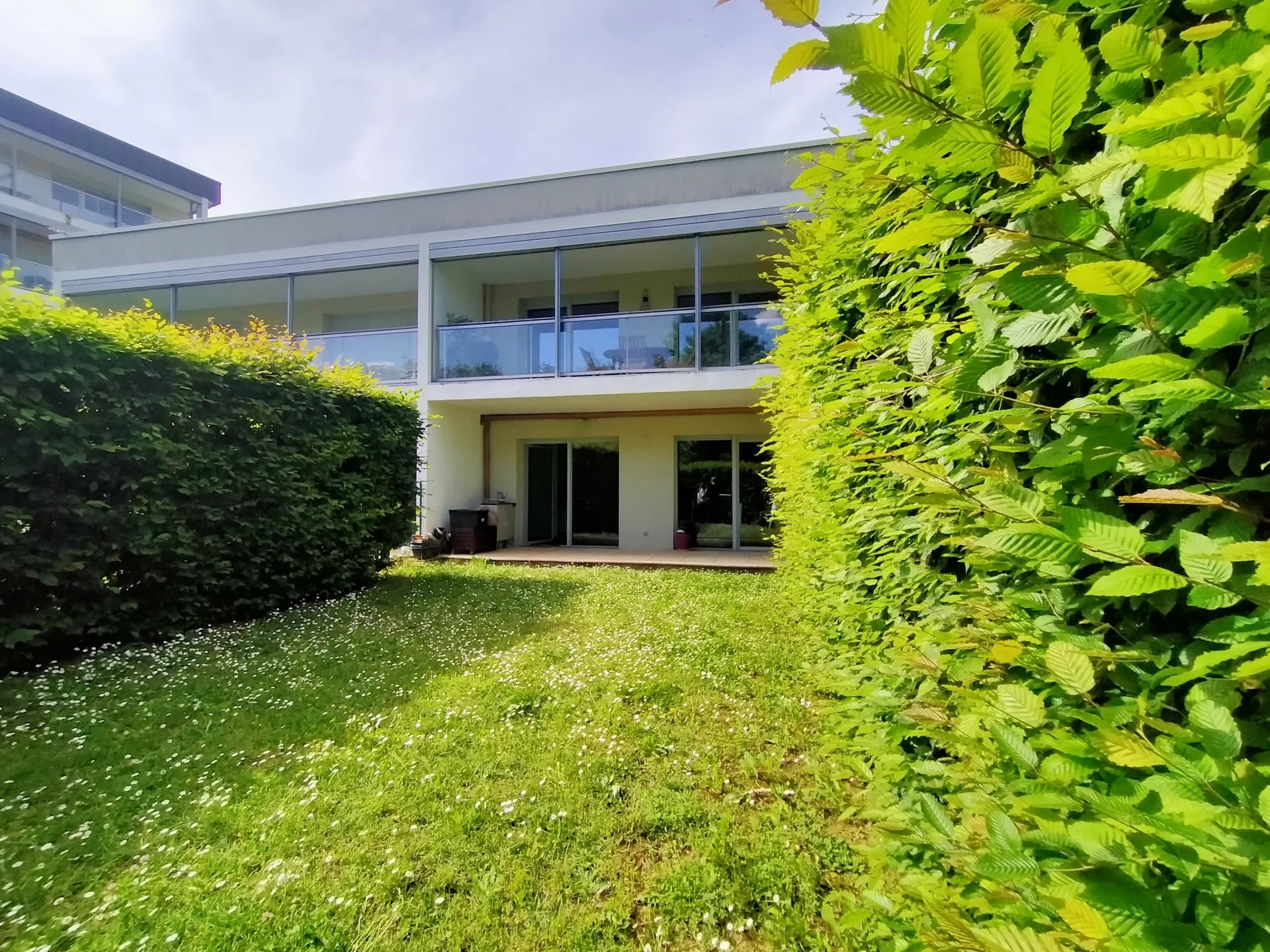 482322 Location Albigny-sur-Saône