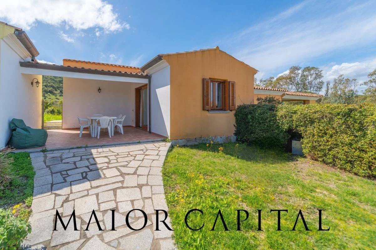 Budoni | Sa Marina | Graziosa villetta vista mare con giardino privato, a 300 metri dalla spiaggia