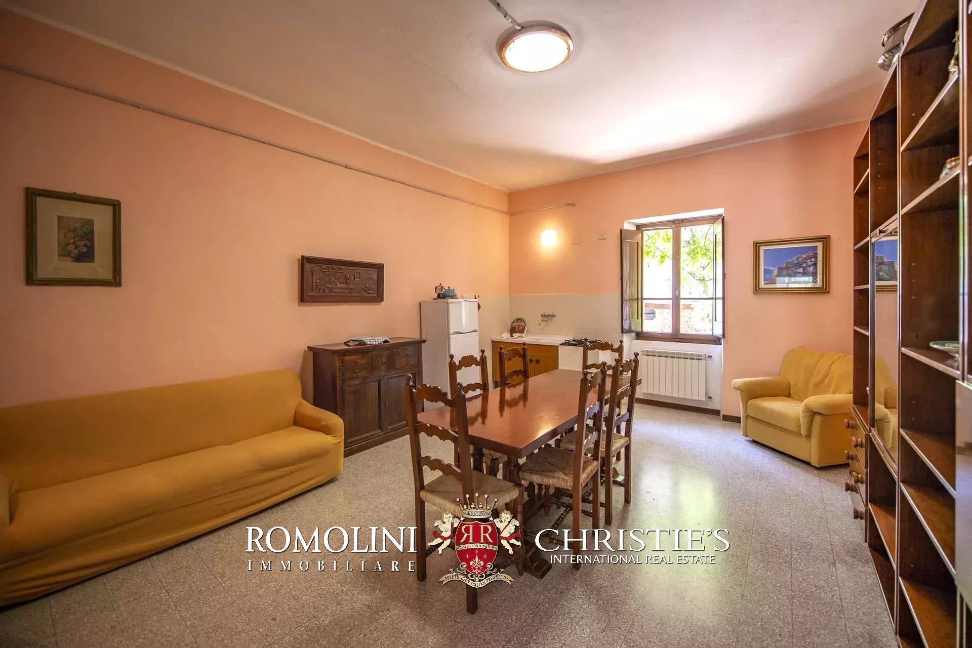 33 Bedroom Villa/Townhouse's Image 57