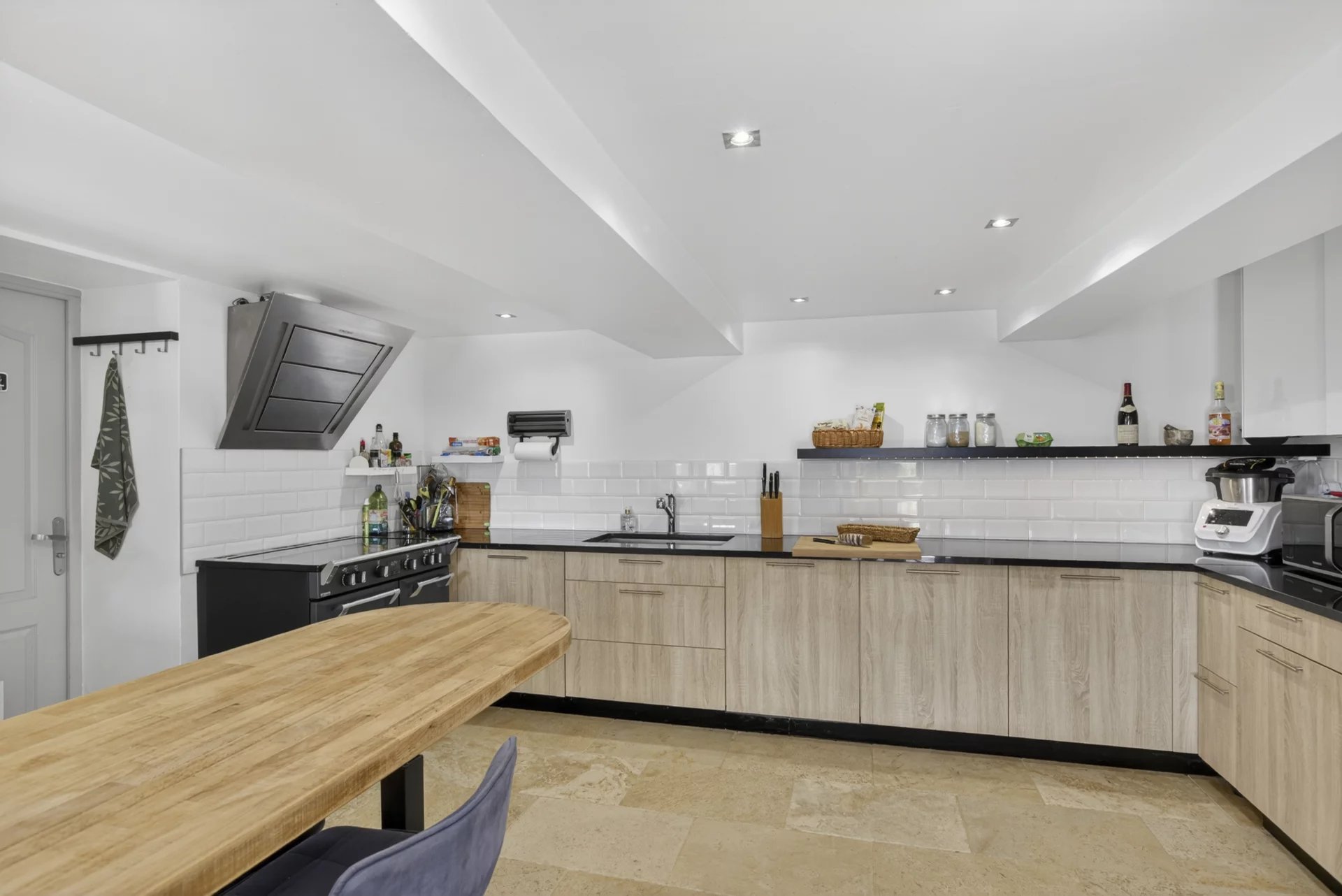 Renovated stone house with independent apartment walking distance to the village – Montauroux