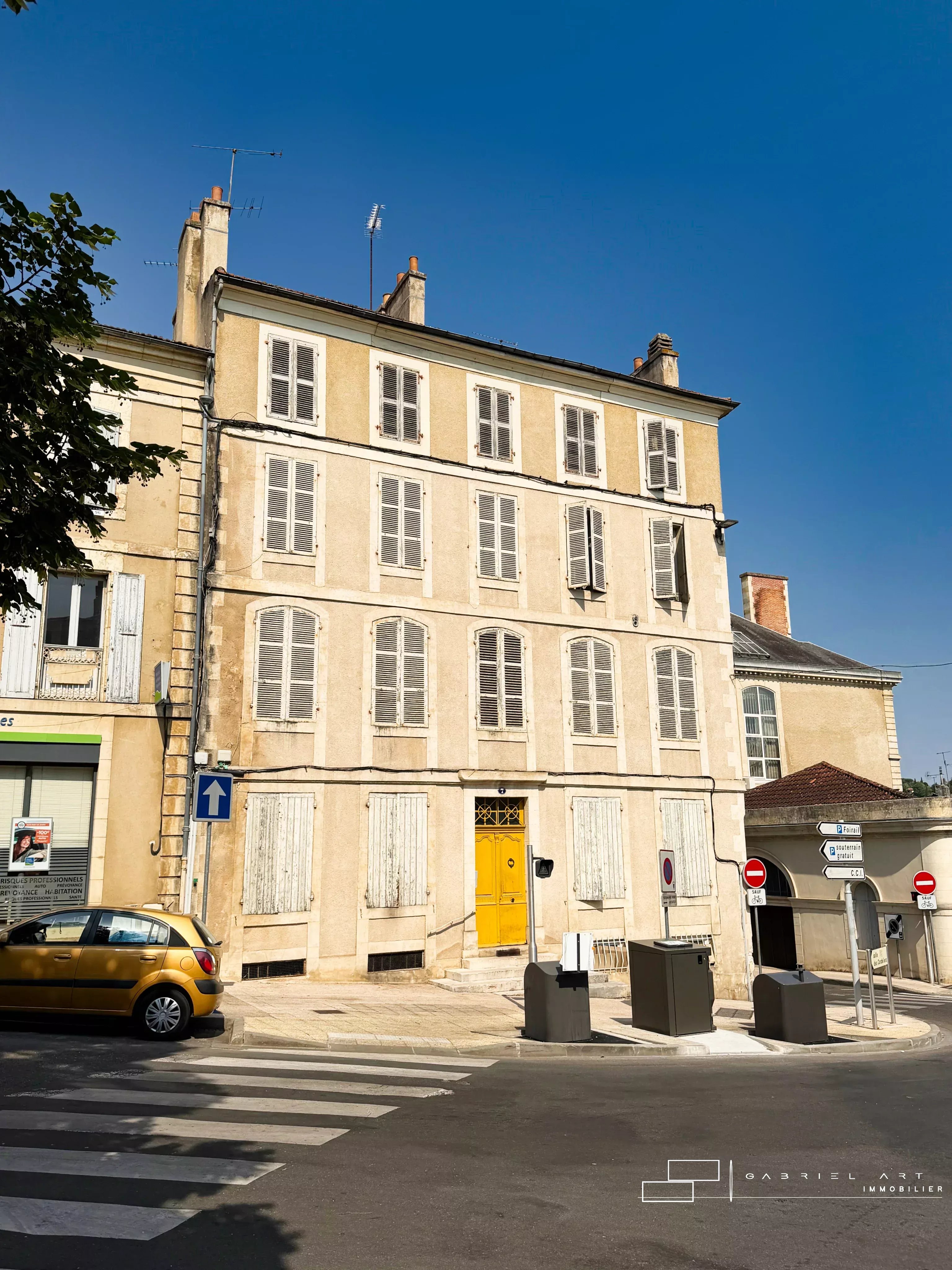 Agence immobilière de 