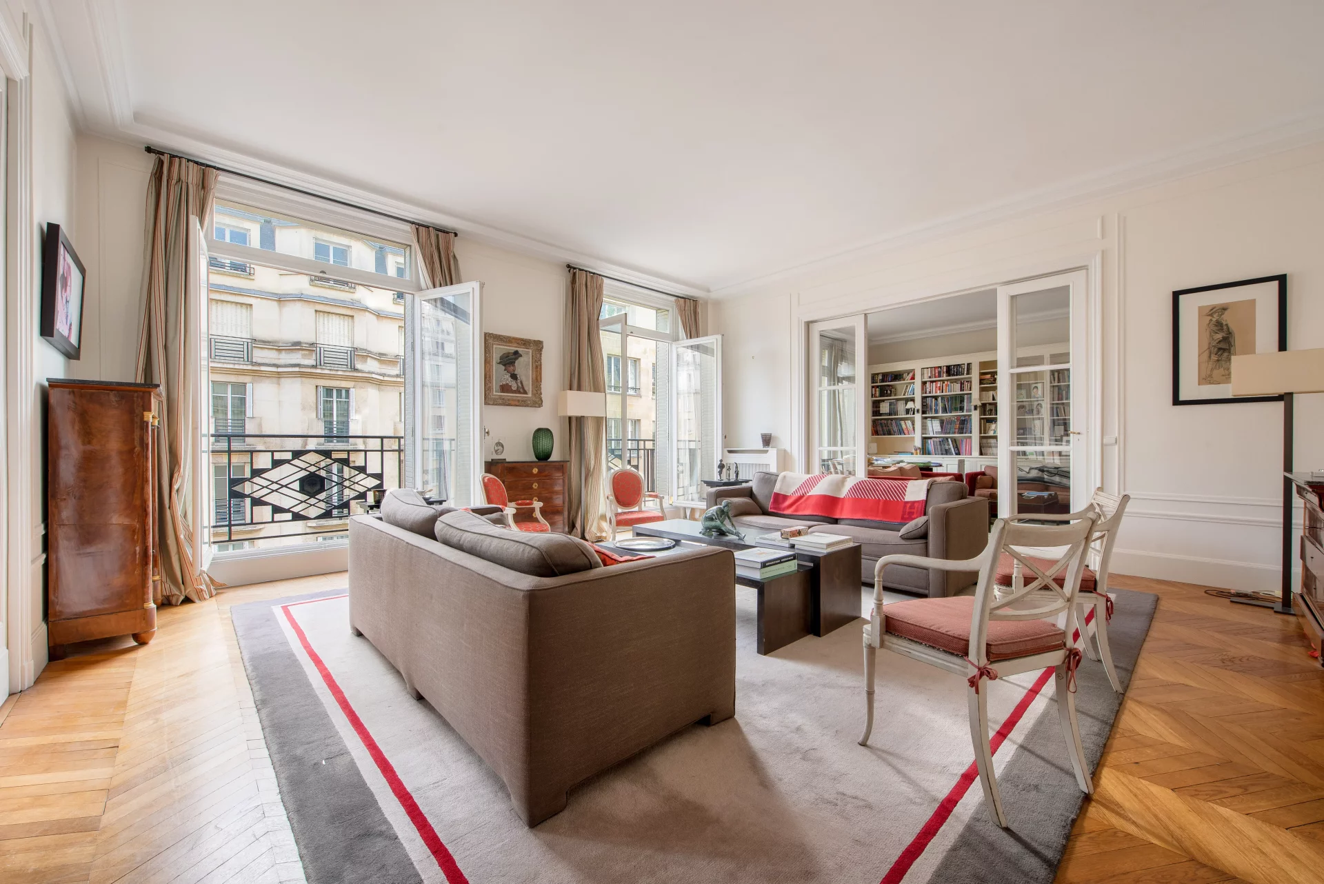 Paris 16e - PASSY / LA MUETTE