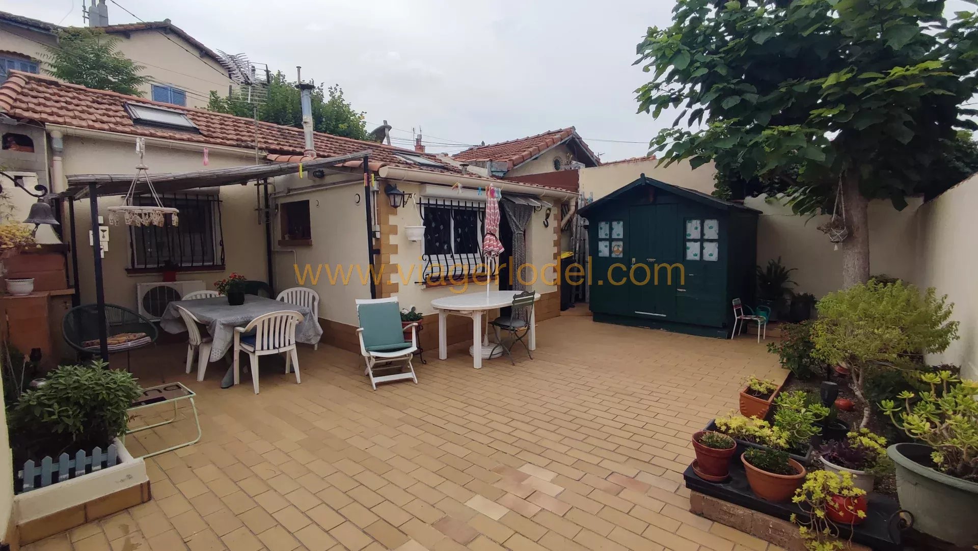 Ref.: 10 155 - BARE OWNERSHIP - MARSEILLE (13010) - Occupied house