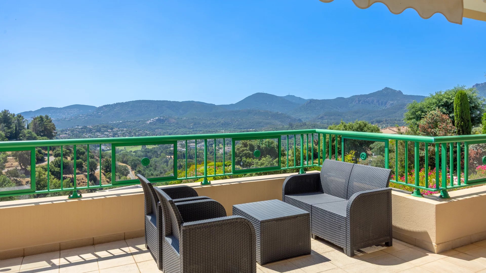 Appartement lumineux dans résidence sécurisée
