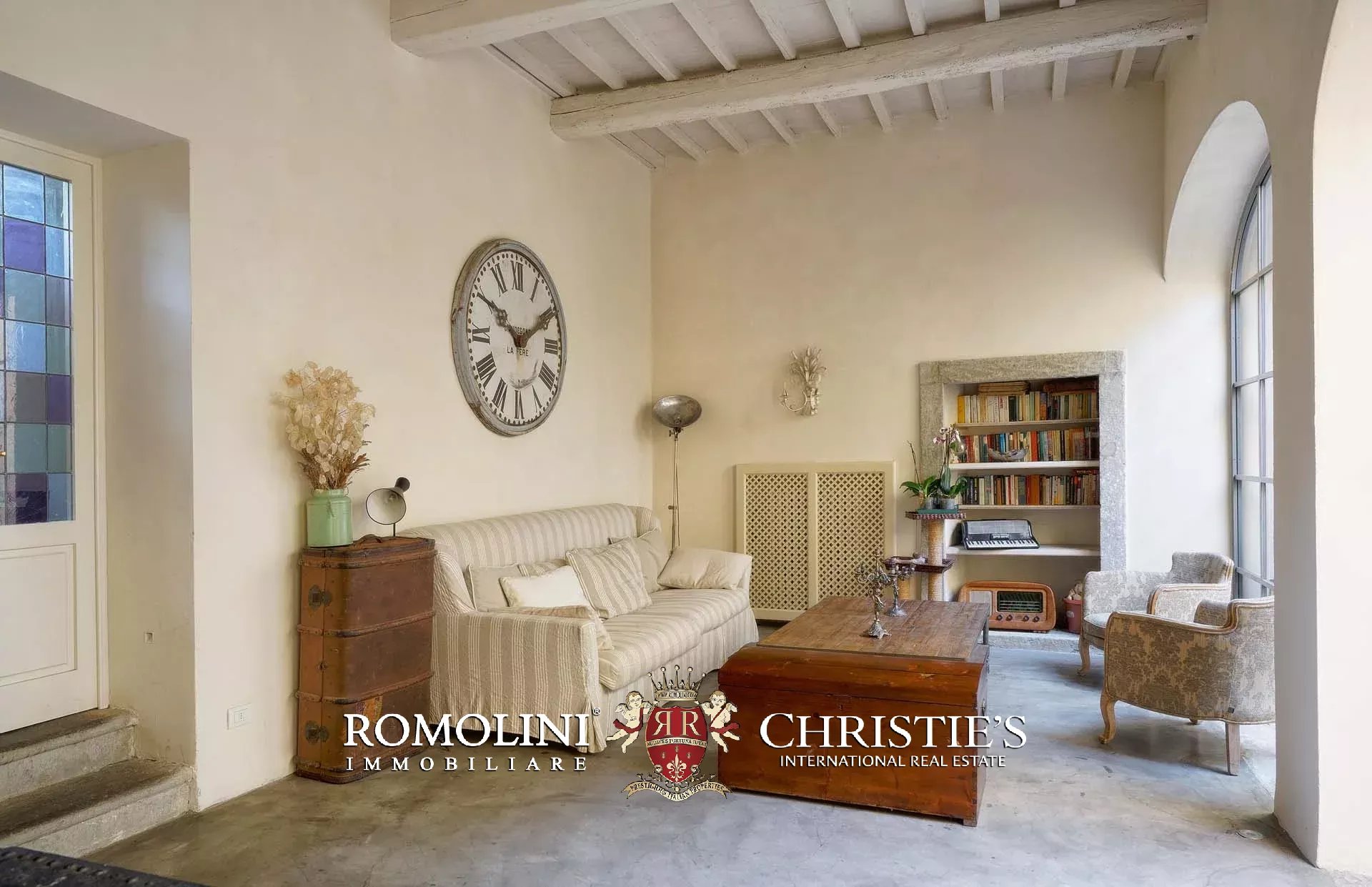 15 Bedroom Villa/Townhouse's Image 12