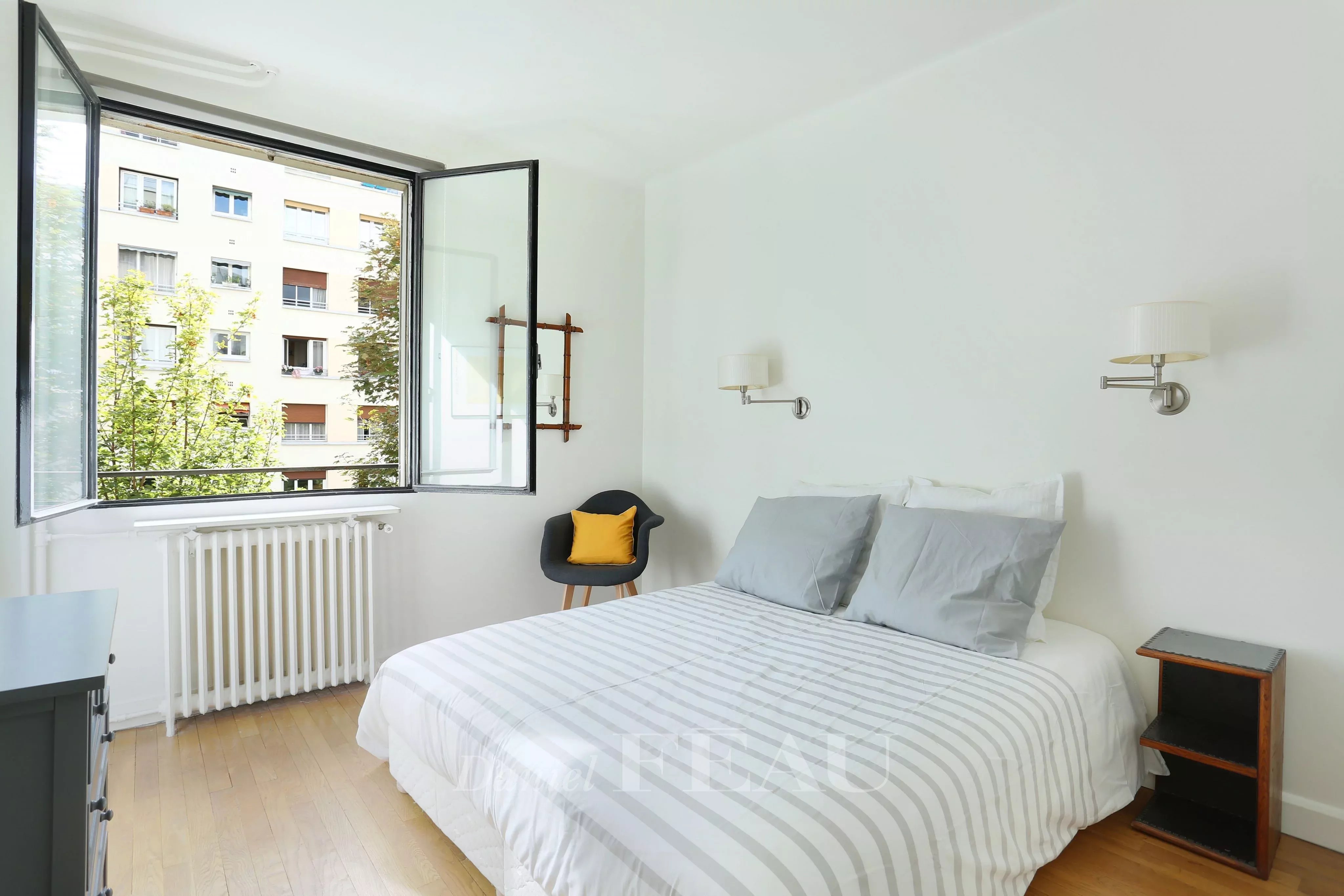 Bedroom Natural light Wooden floor