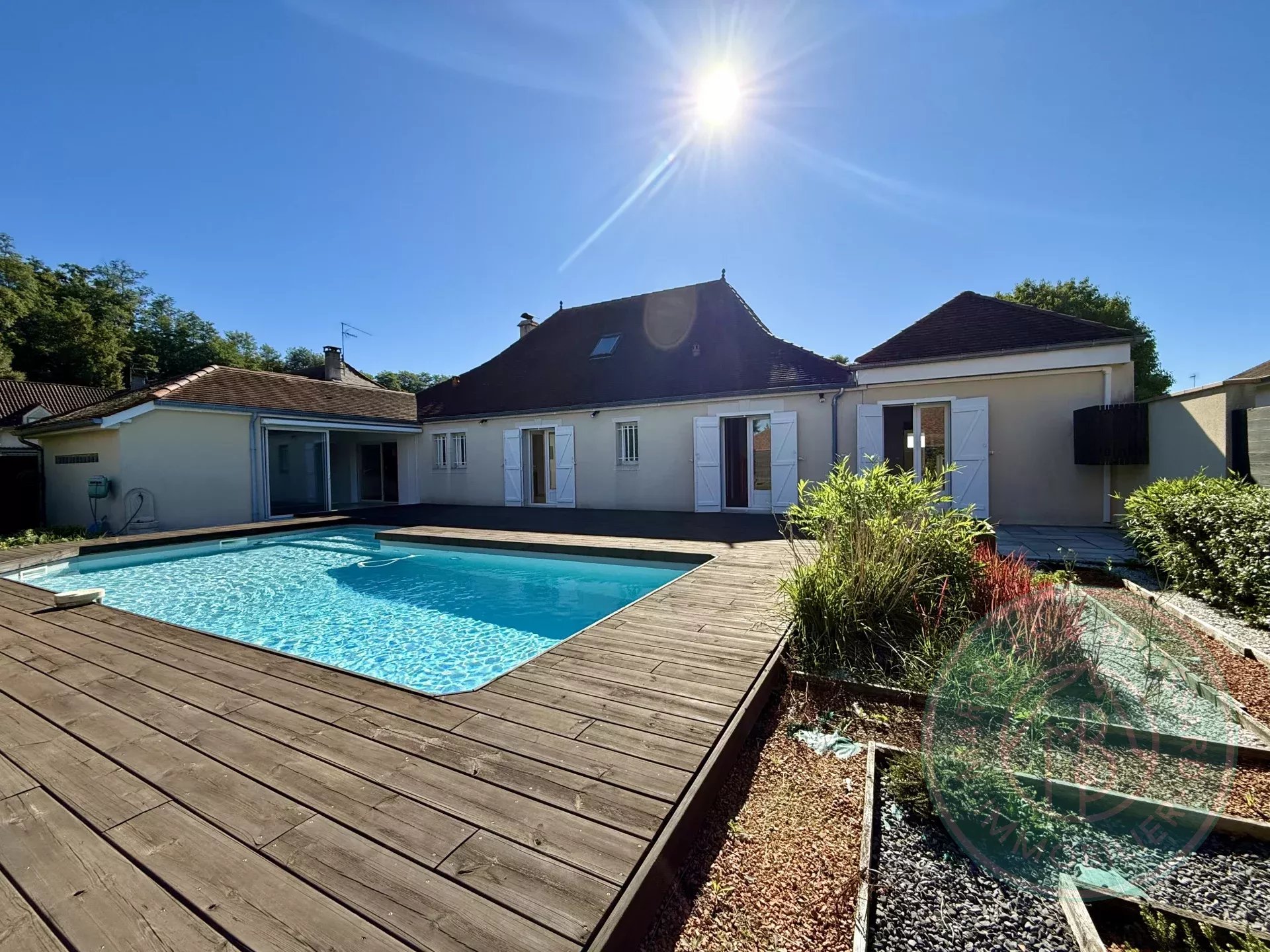 LONS Maison plain-pied avec piscine