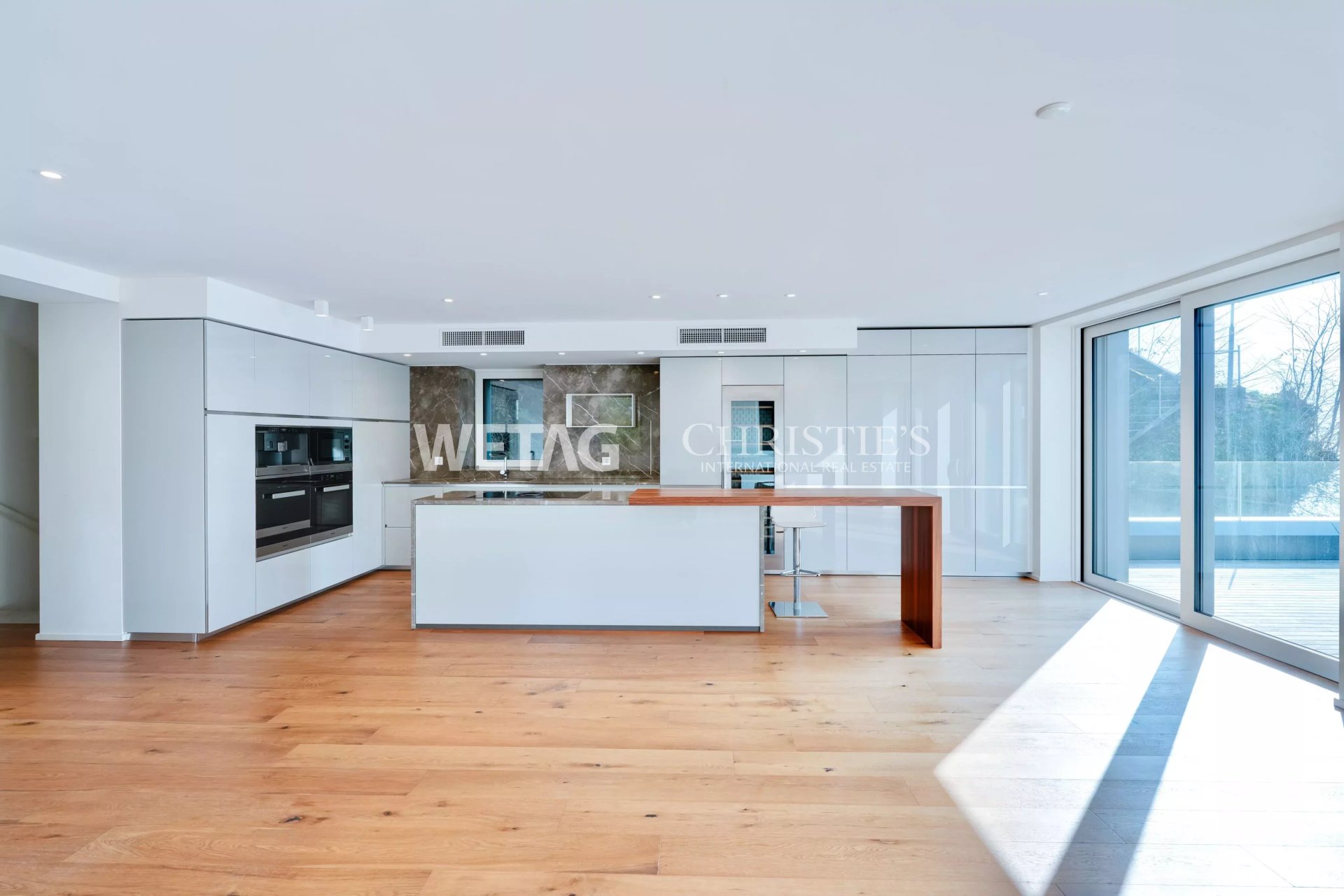 4 Bedroom Villa/Townhouse's Image 4