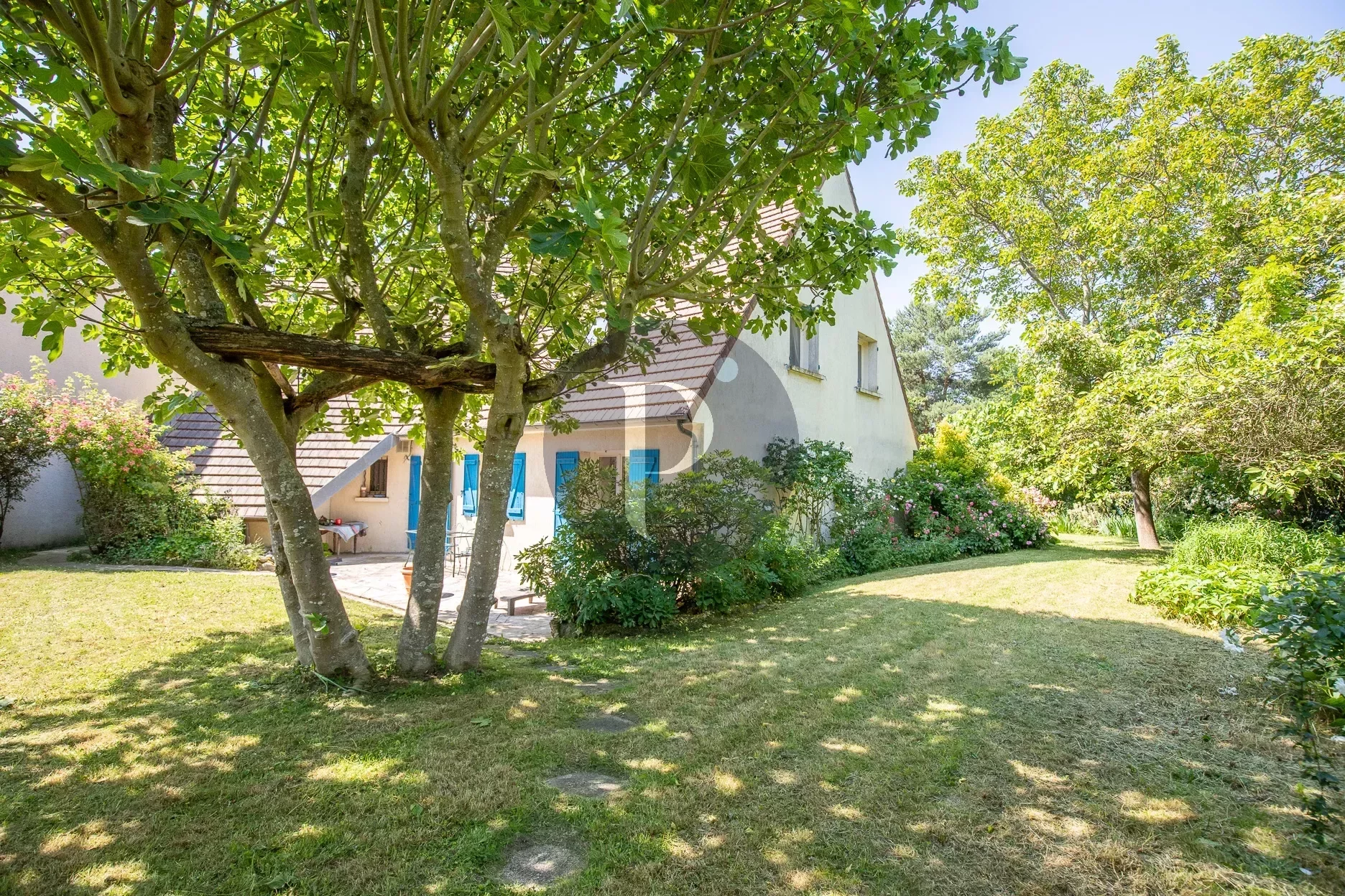 vente-maison-8-pieces-verrieres-le-buisson-83878088