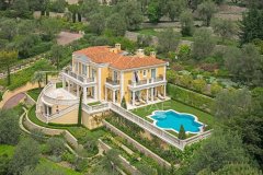 Palladian Luxury Villa in Villefranche-sur-Mer | Family Estate Sale — photo 3 of 5