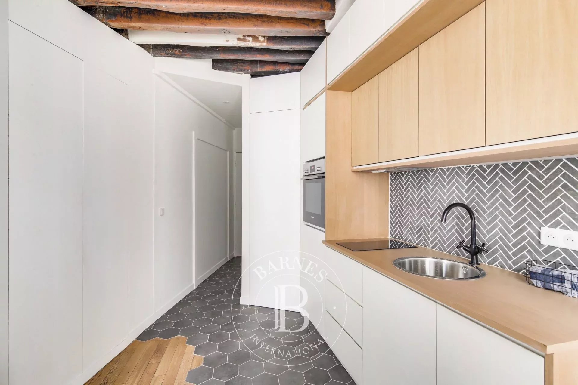 Daire Paris 4ème - picture 4