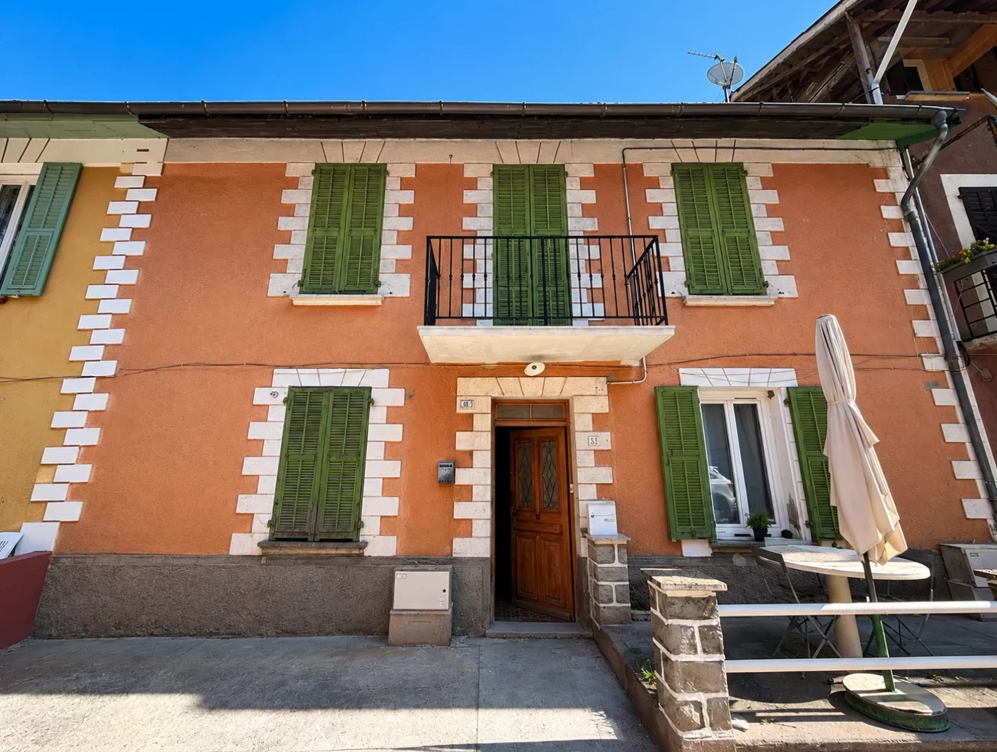 Duplex avec terrasse et studio indépendant