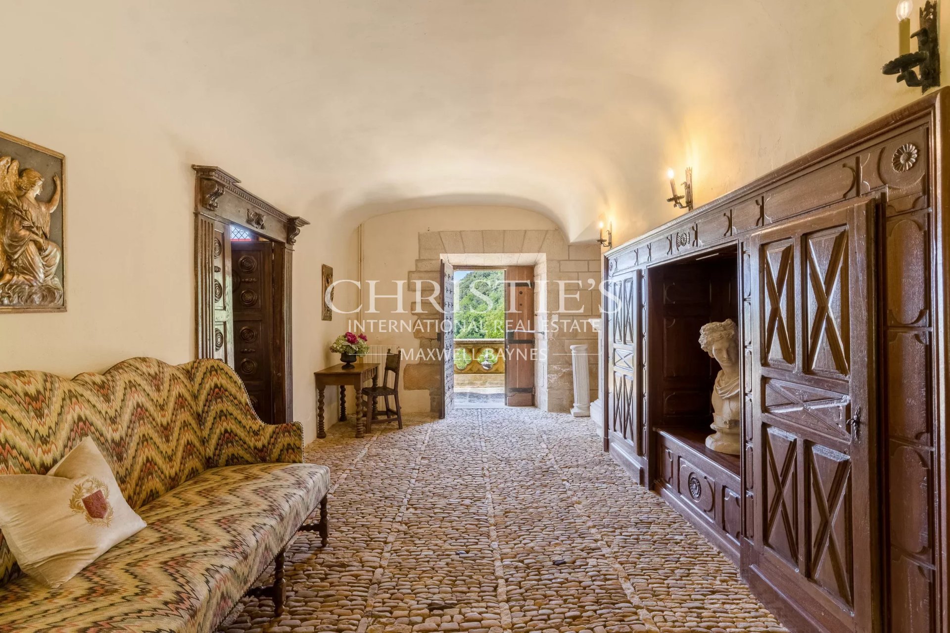 17 Bedroom Chateau's Image 7