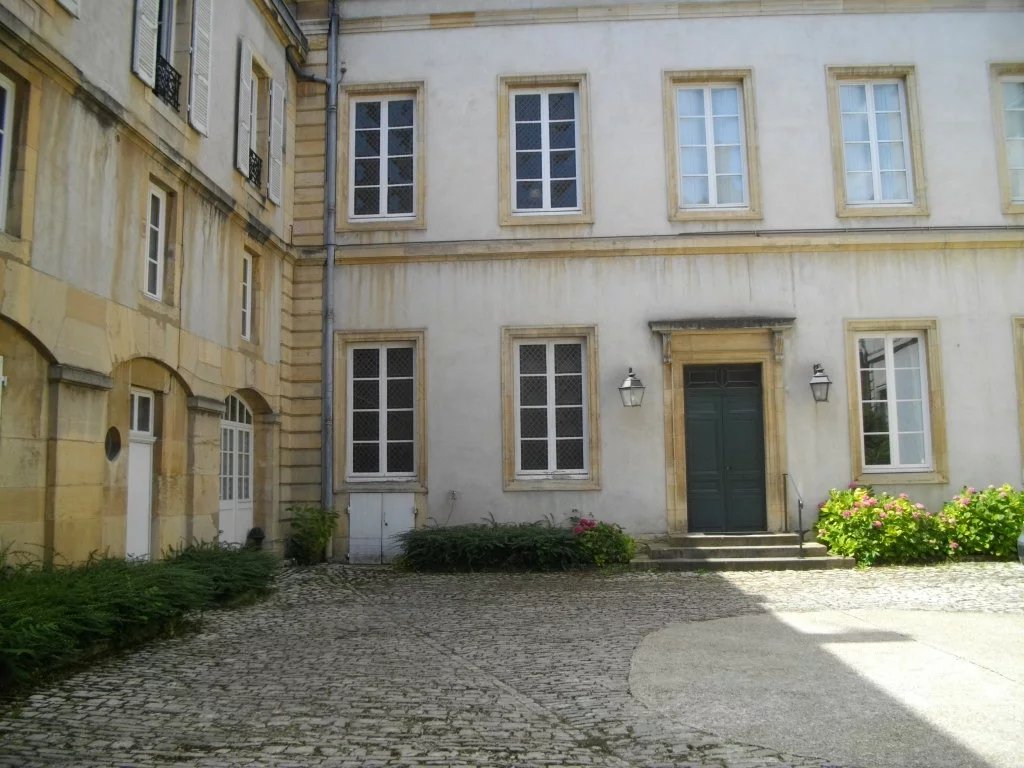 Achat Appartement T5 à Dijon (21000) - 202.38m²