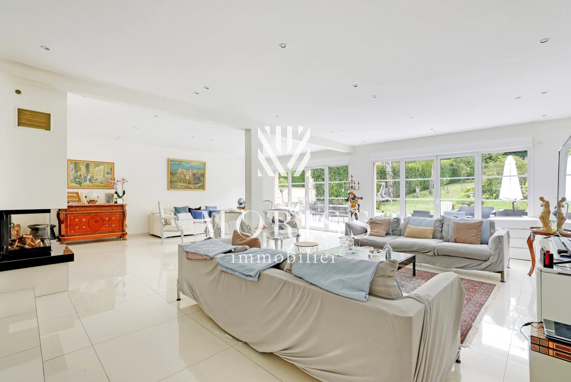 MAISON D'EXCEPTION - 1 100m2 DE JARDIN - RUEIL-MALMAISON / CHATA - Image Array