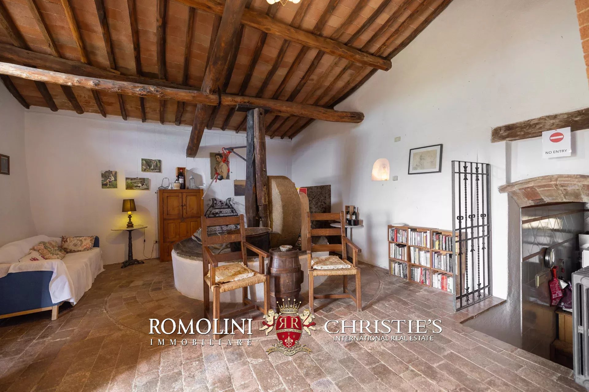 19 Bedroom Villa/Townhouse's Image 68