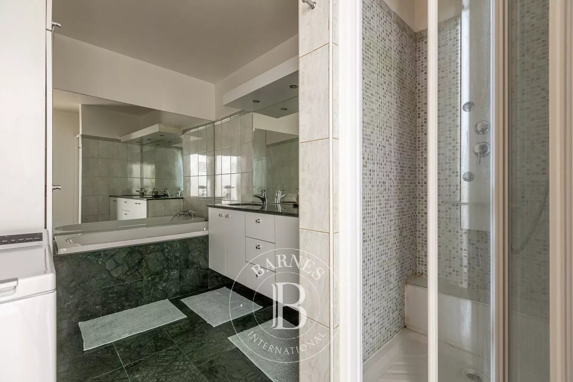 Daire Paris 8ème - picture 8