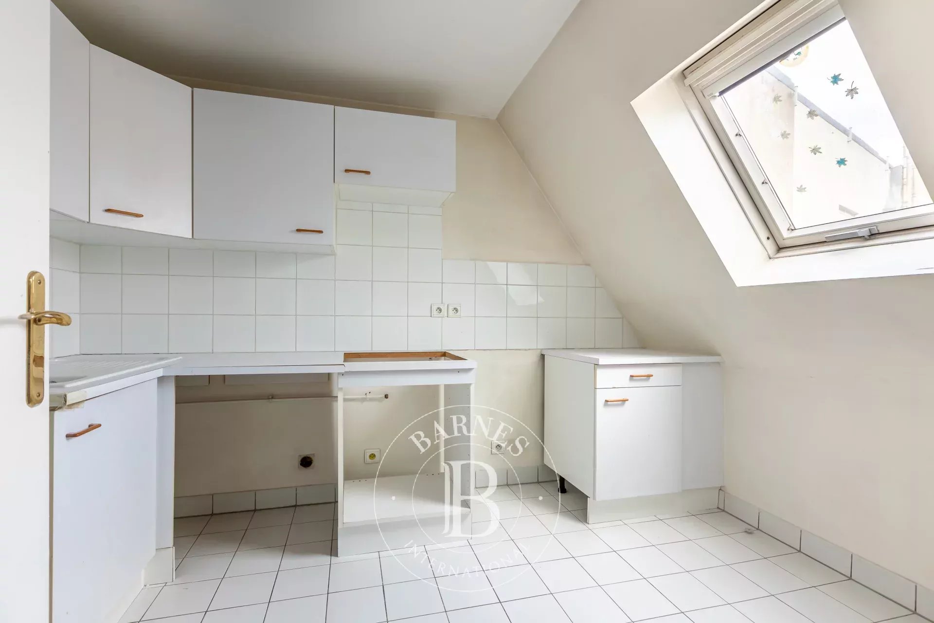 Daire Paris 8ème - picture 4