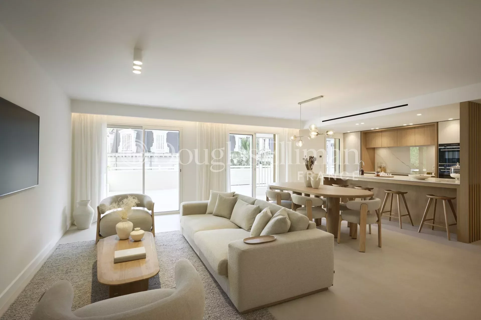 CANNES BANANE – 4 pièces avec terrasse de 90m2 en centre ville - Image nᵒ2