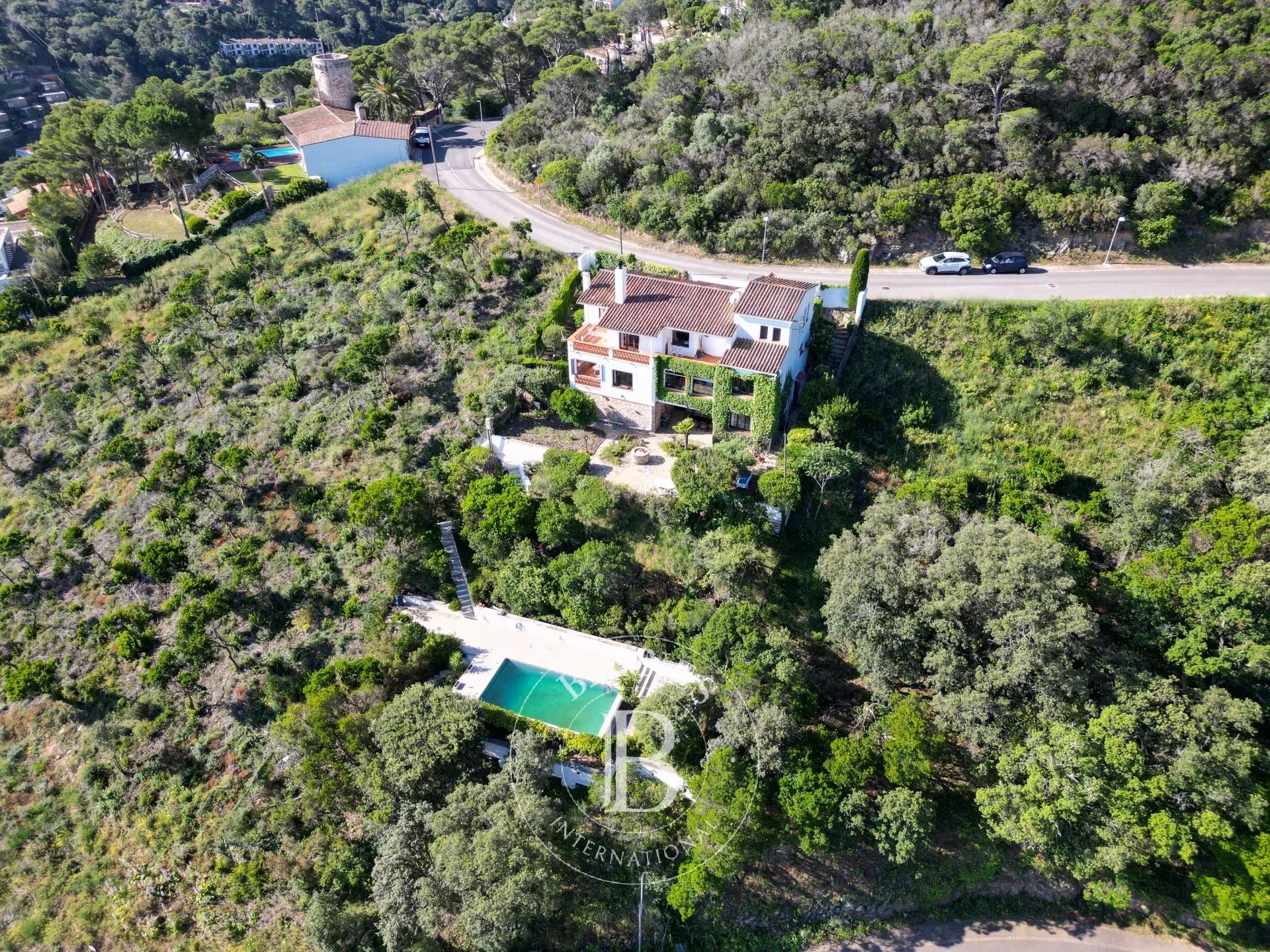 Charming contemporary villa in privileged location in Sa Riera, Costa Brava
