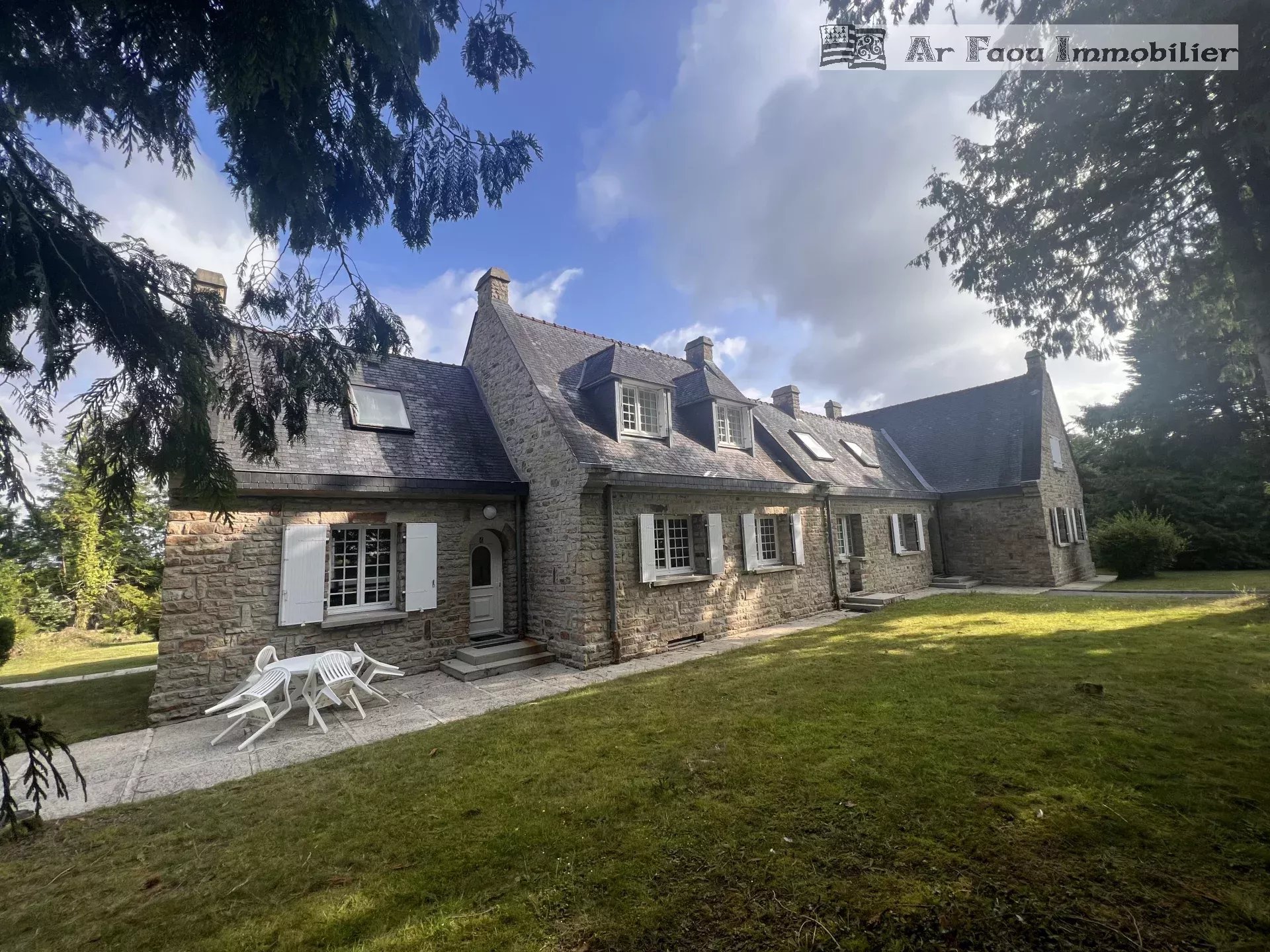 Agence immobilière de 