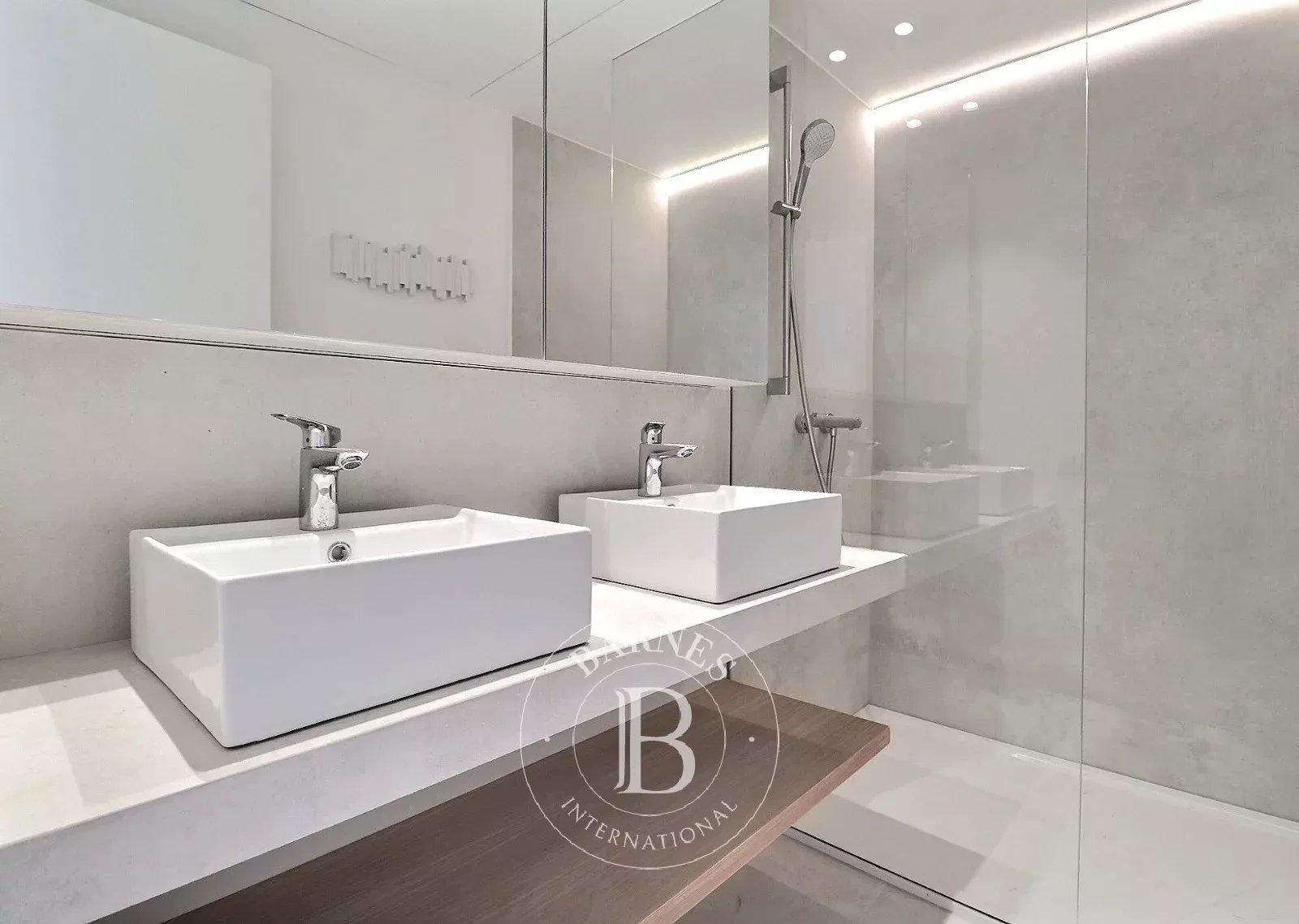 Daire Ixelles - picture 10