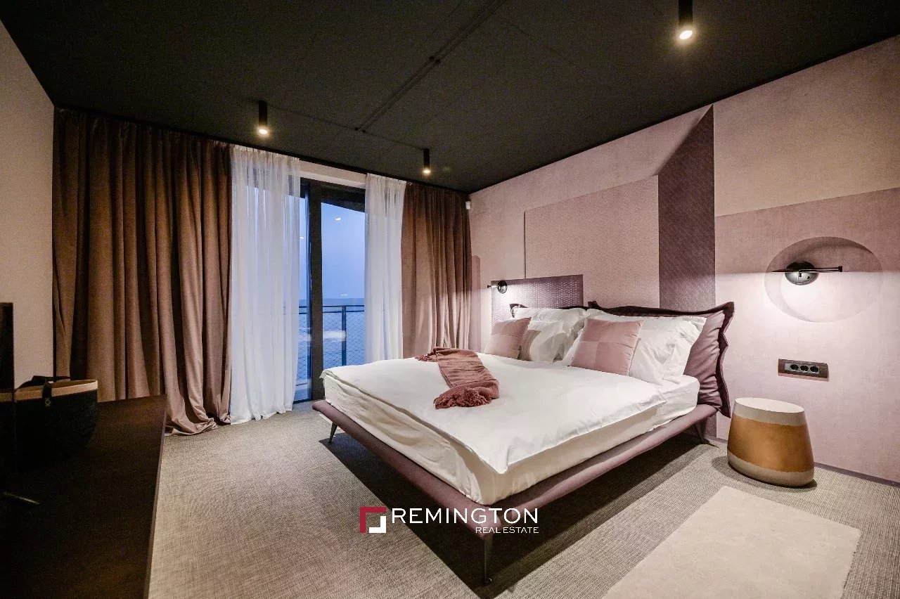 5 Bedroom Villa/Townhouse's Image 27