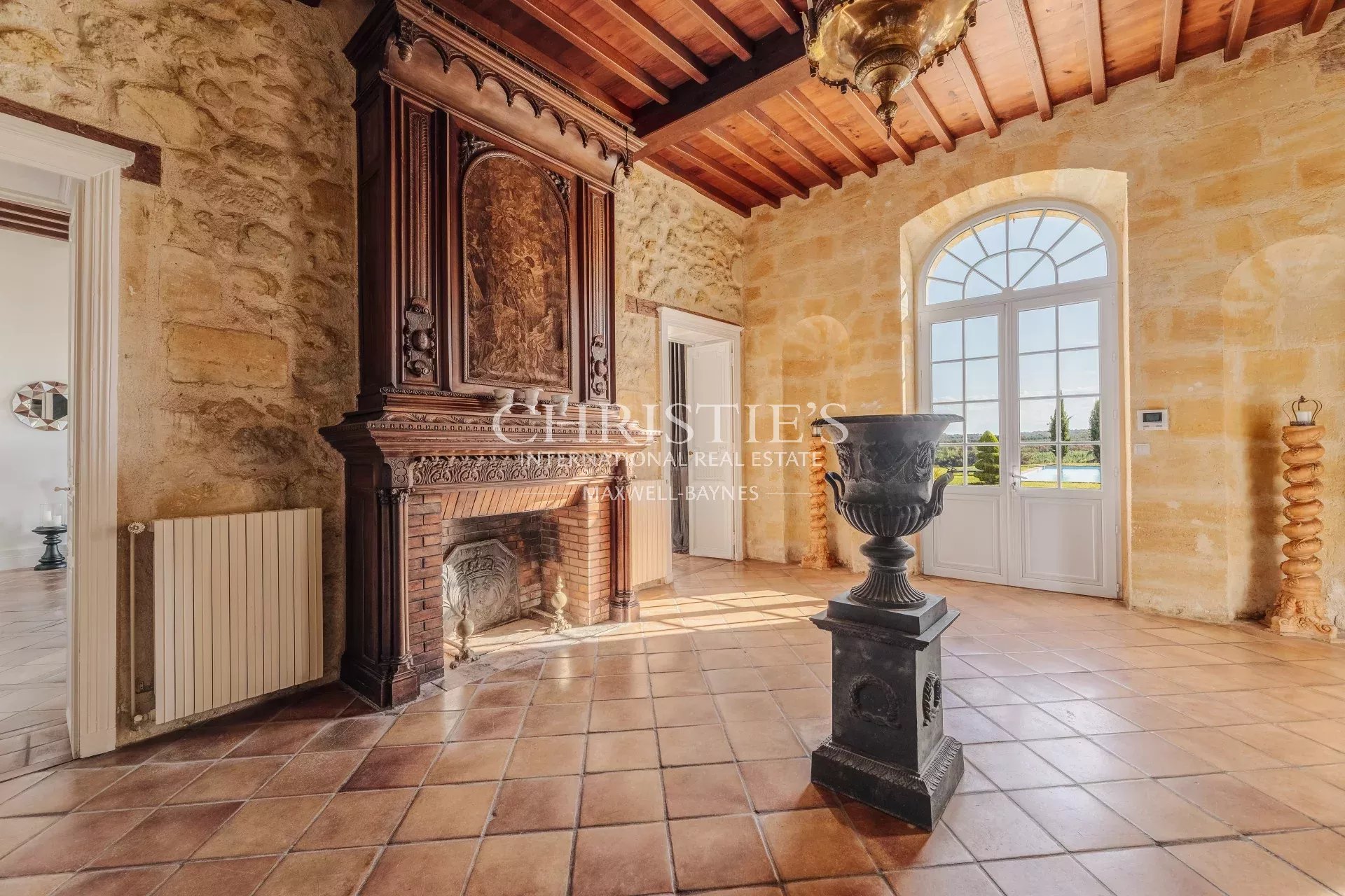9 Bedroom Chateau's Image 18