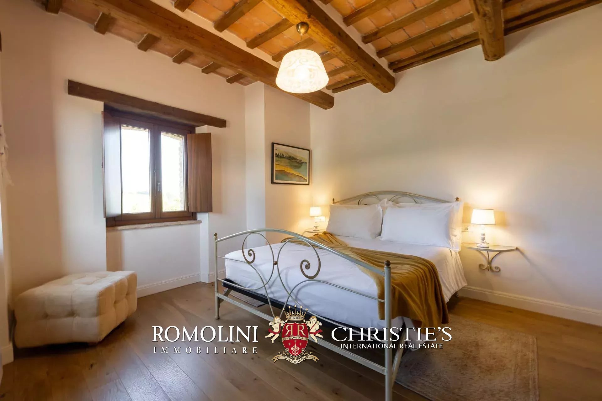 9 Bedroom Villa/Townhouse's Image 36