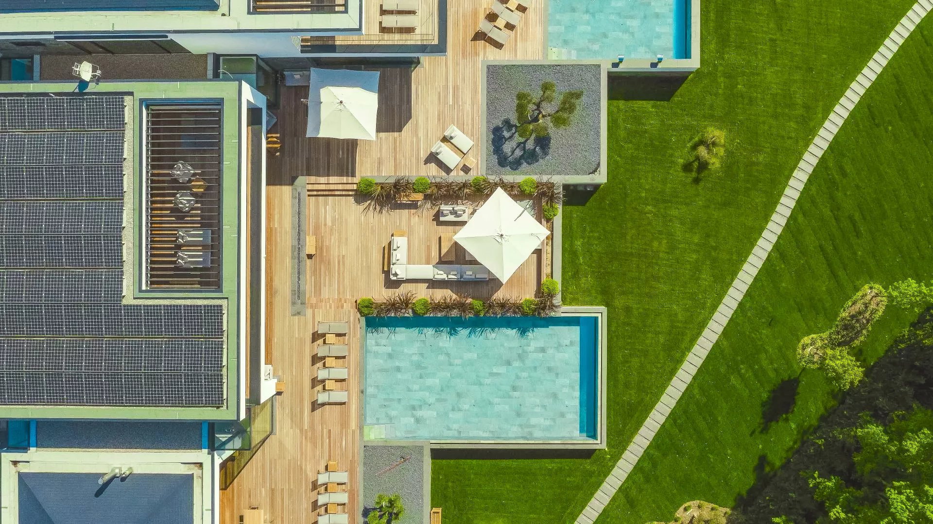 “Ultima Grand Villa”  An architectural masterpiece of modernity and elegance