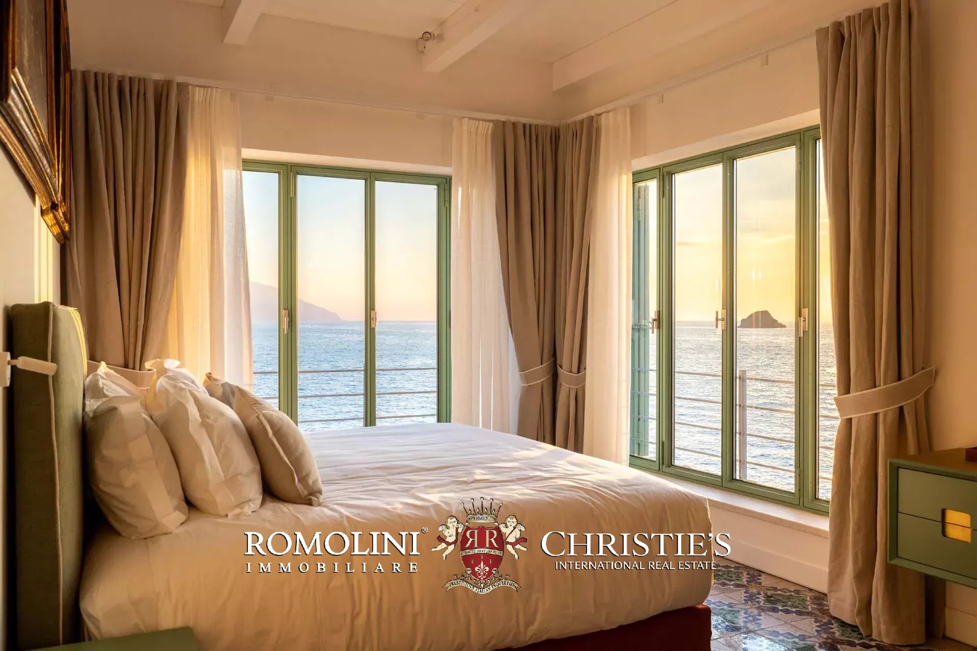 8 Bedroom Villa/Townhouse's Image 102