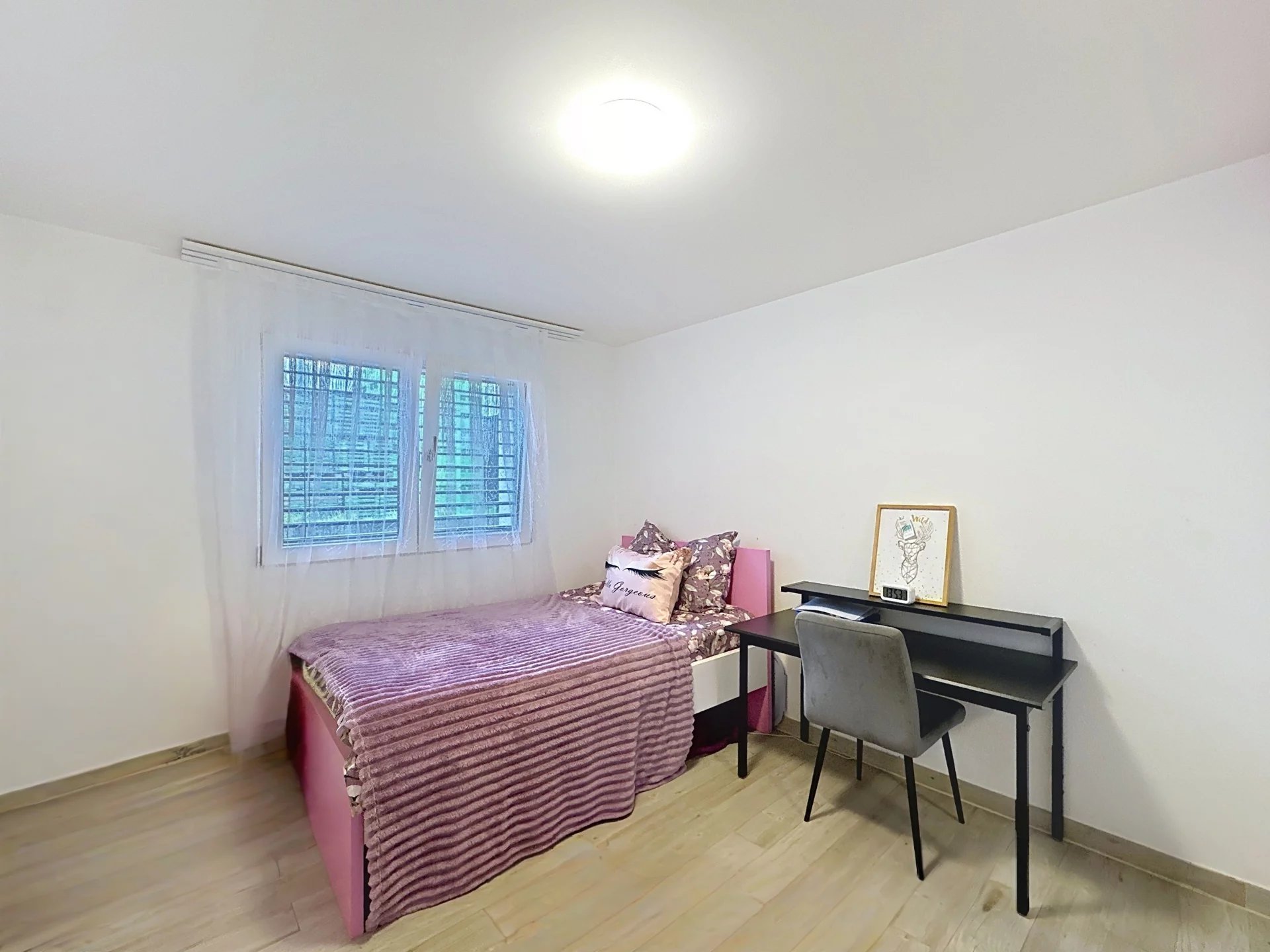 Villa de deux appartements 4.5 pièces