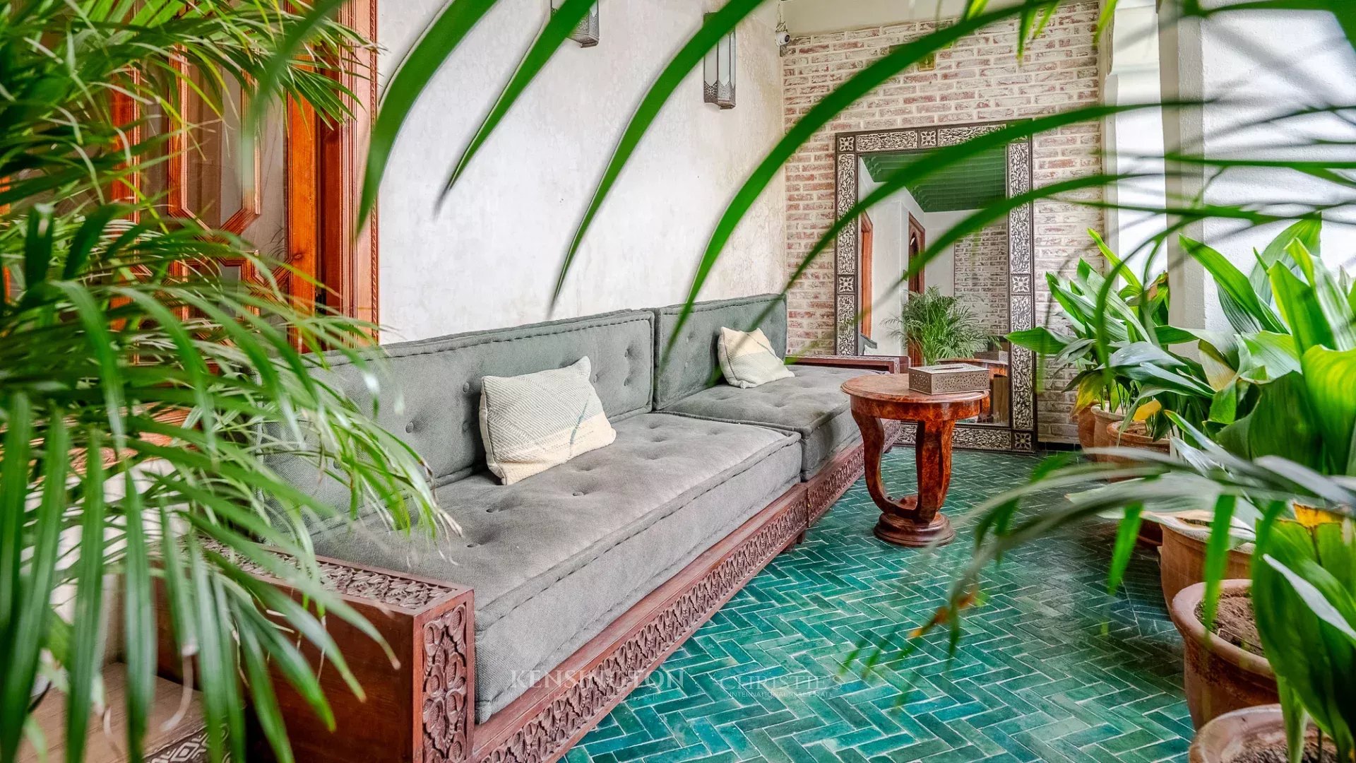 6 Bedroom Villa/Townhouse's Image 17