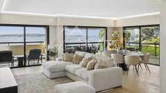 Magnificent contemporary apartment with a magical sea view — photo 1 of 7
