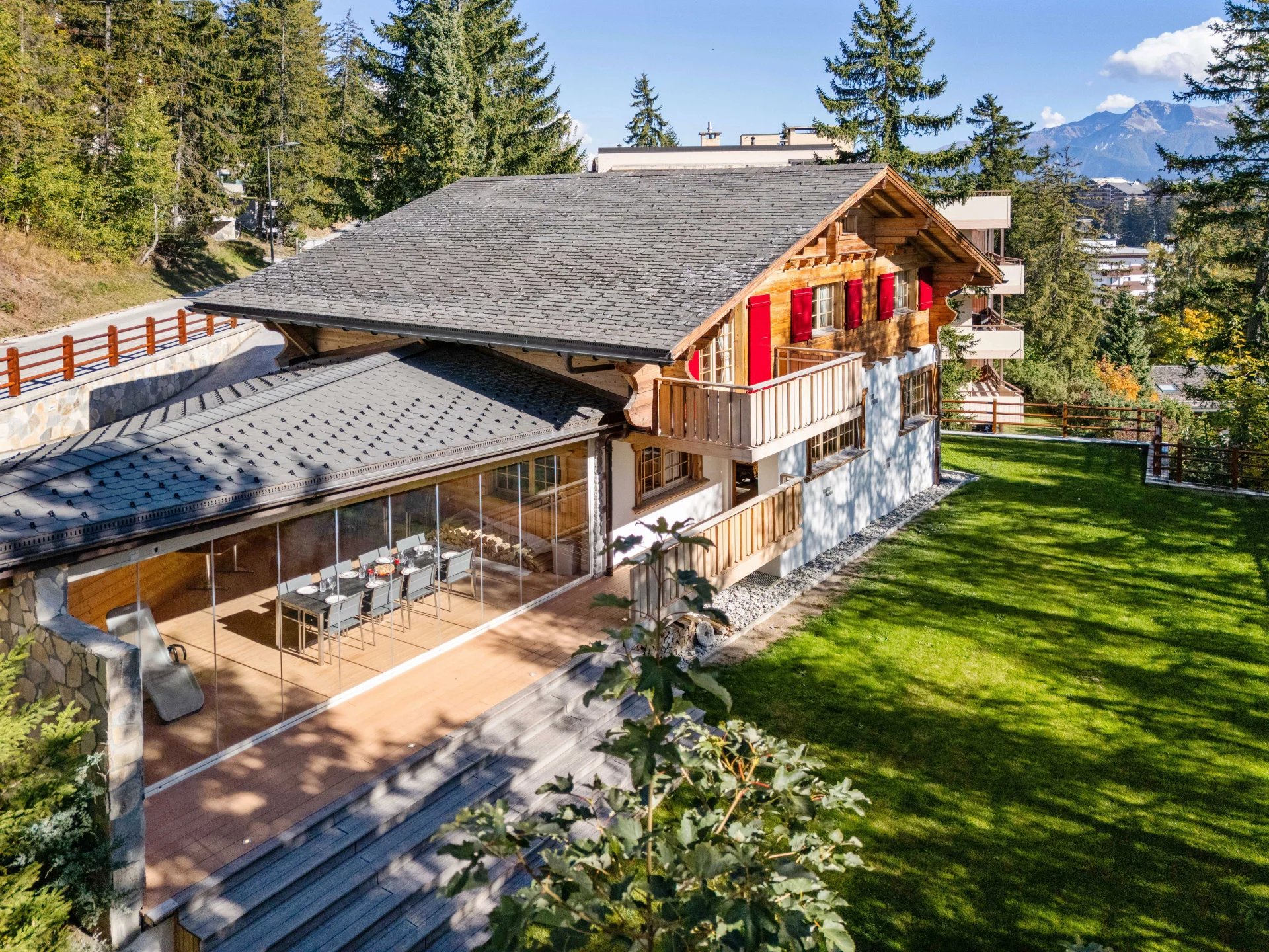 Seasonal rental Chalet Crans-Montana