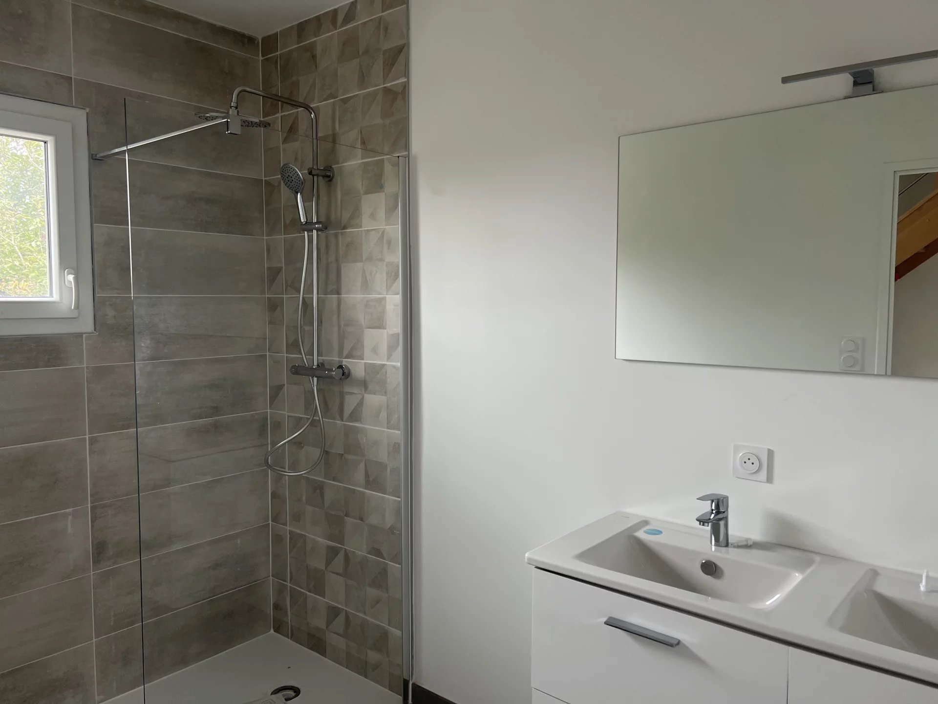 Sale House Saint-Romans